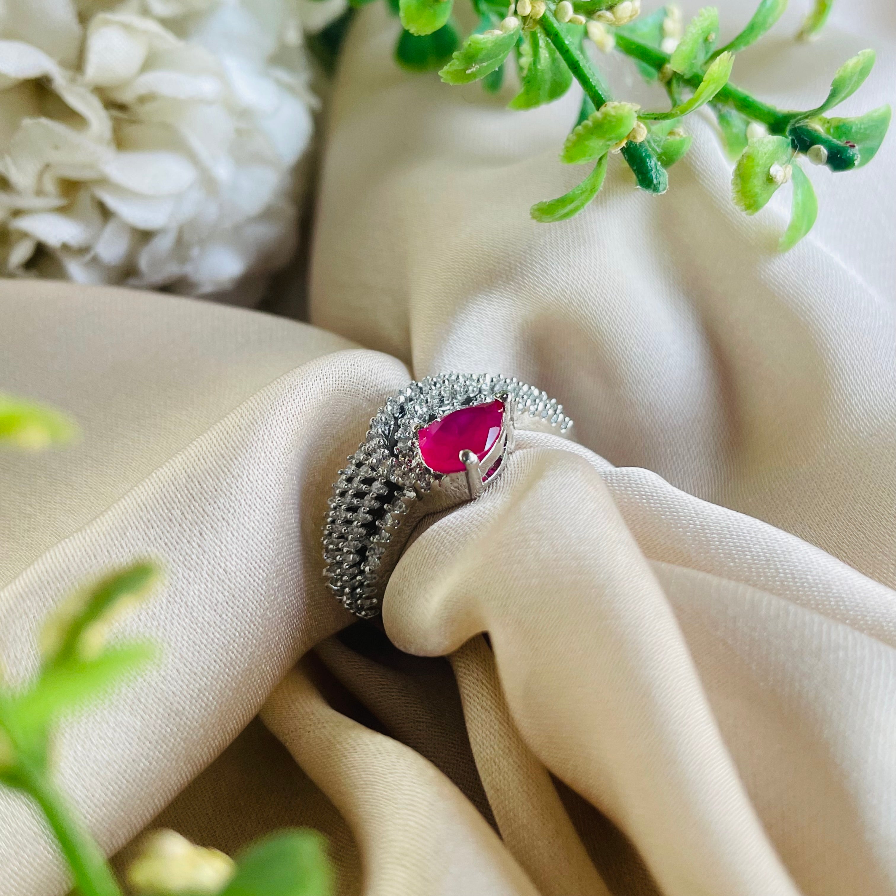 Ad Louisa  ring adjustable