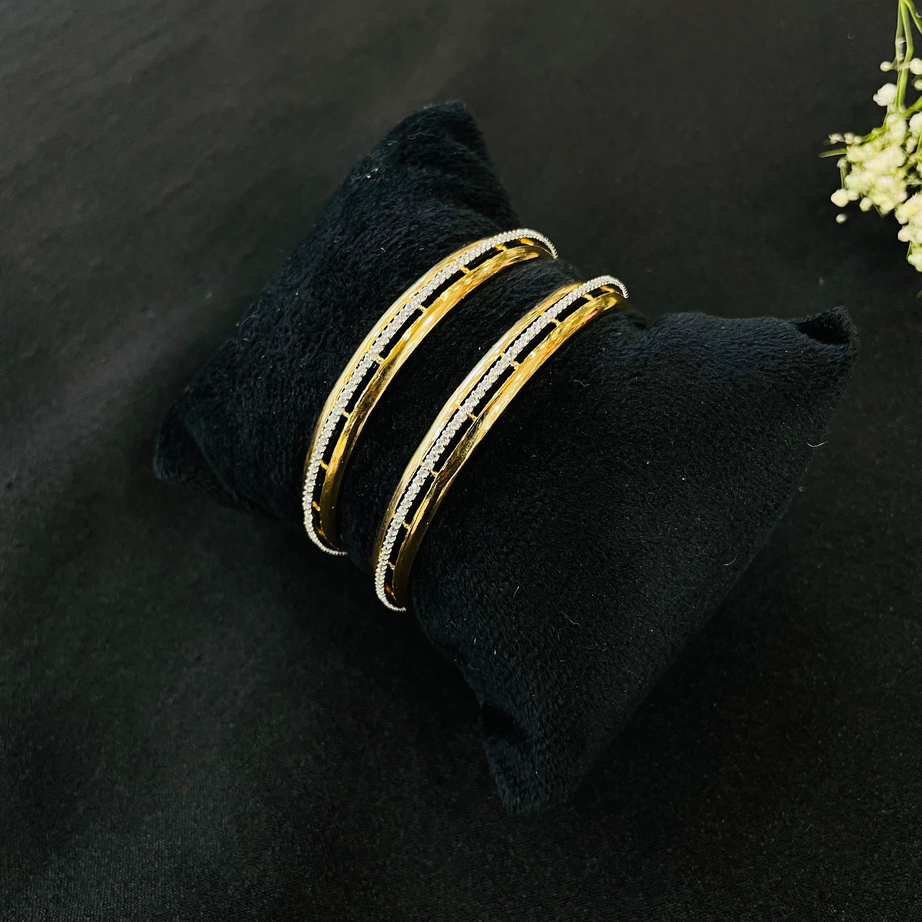 AD Myra Bangles