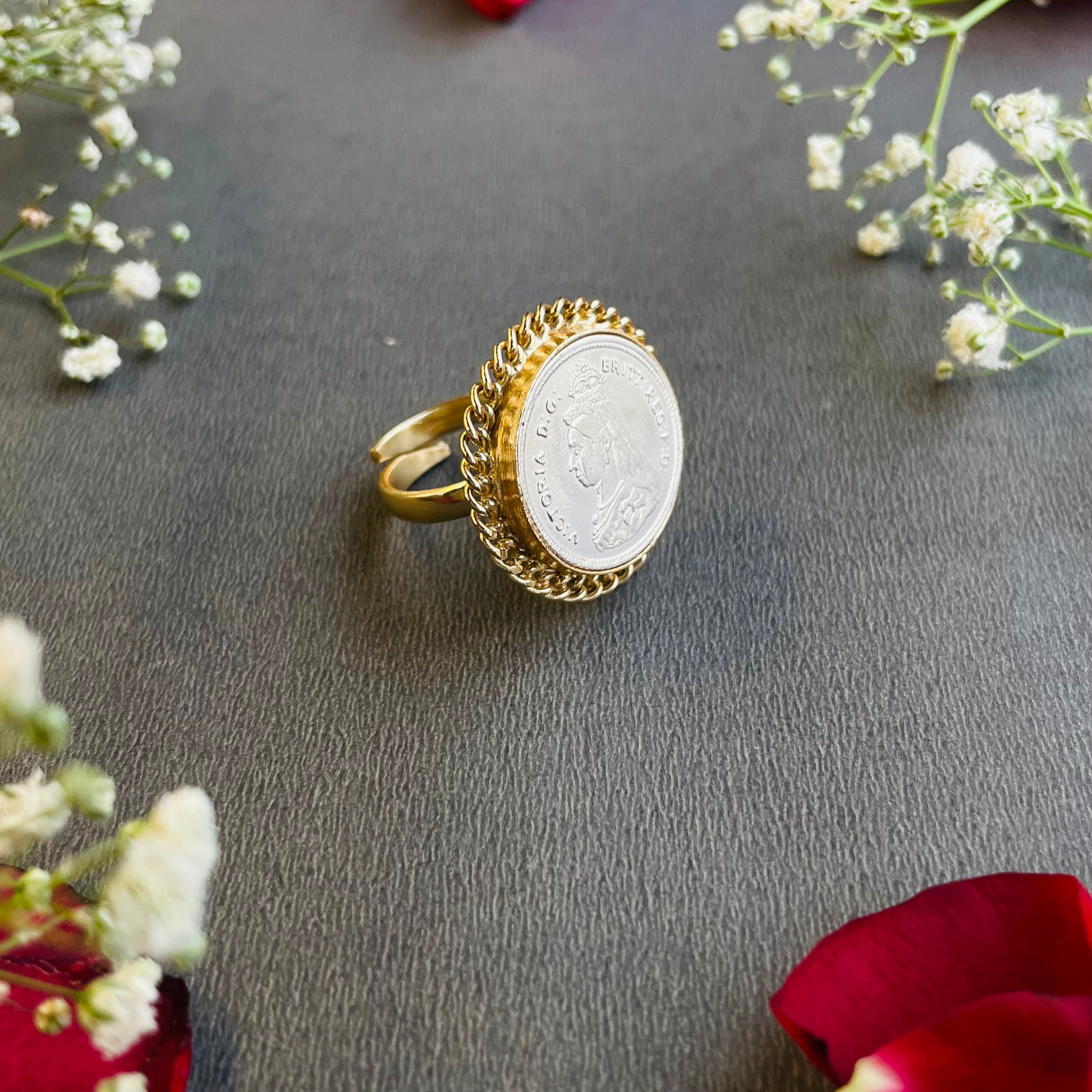 Nayaab kiara adjustable ring