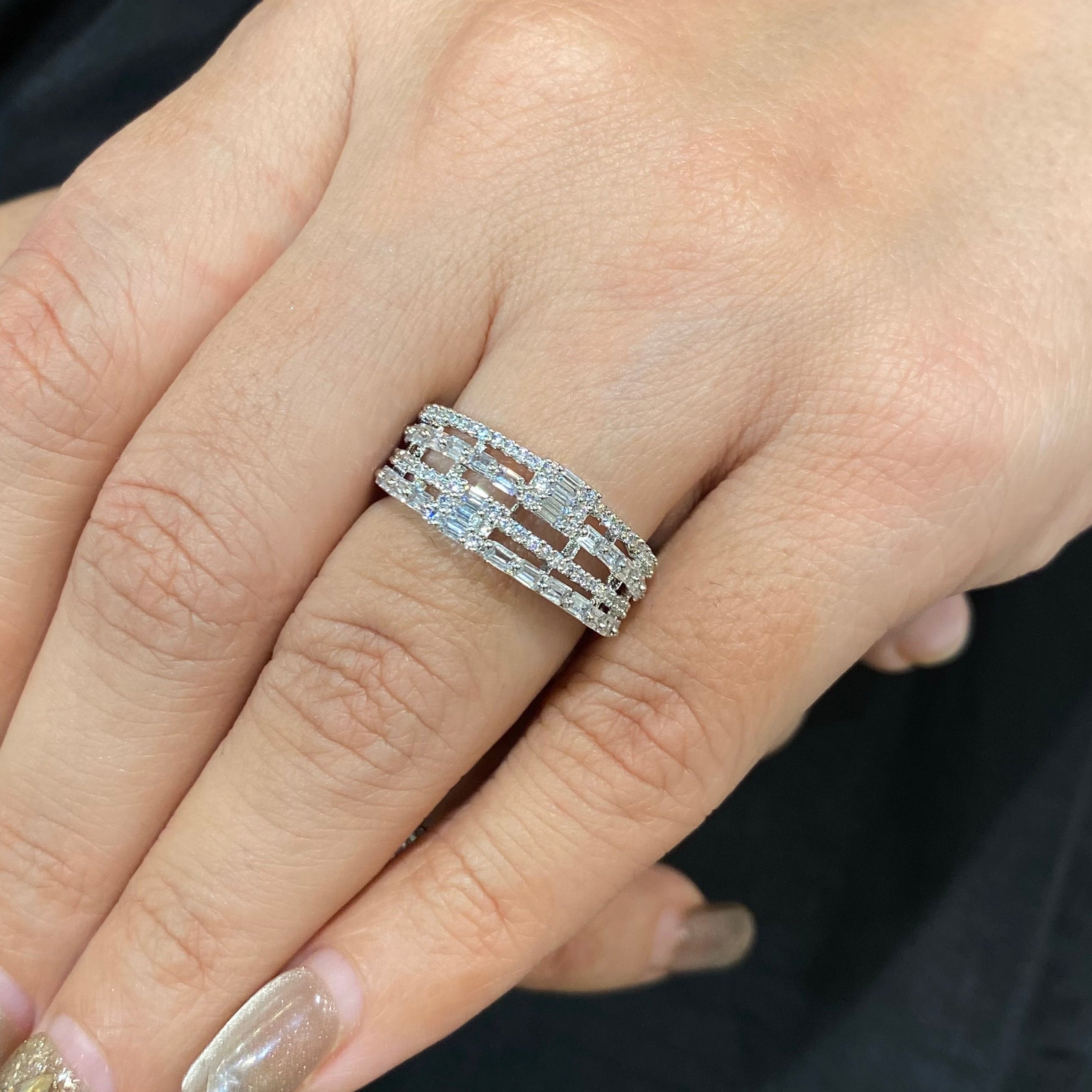 Ad Lacy  ring adjustable