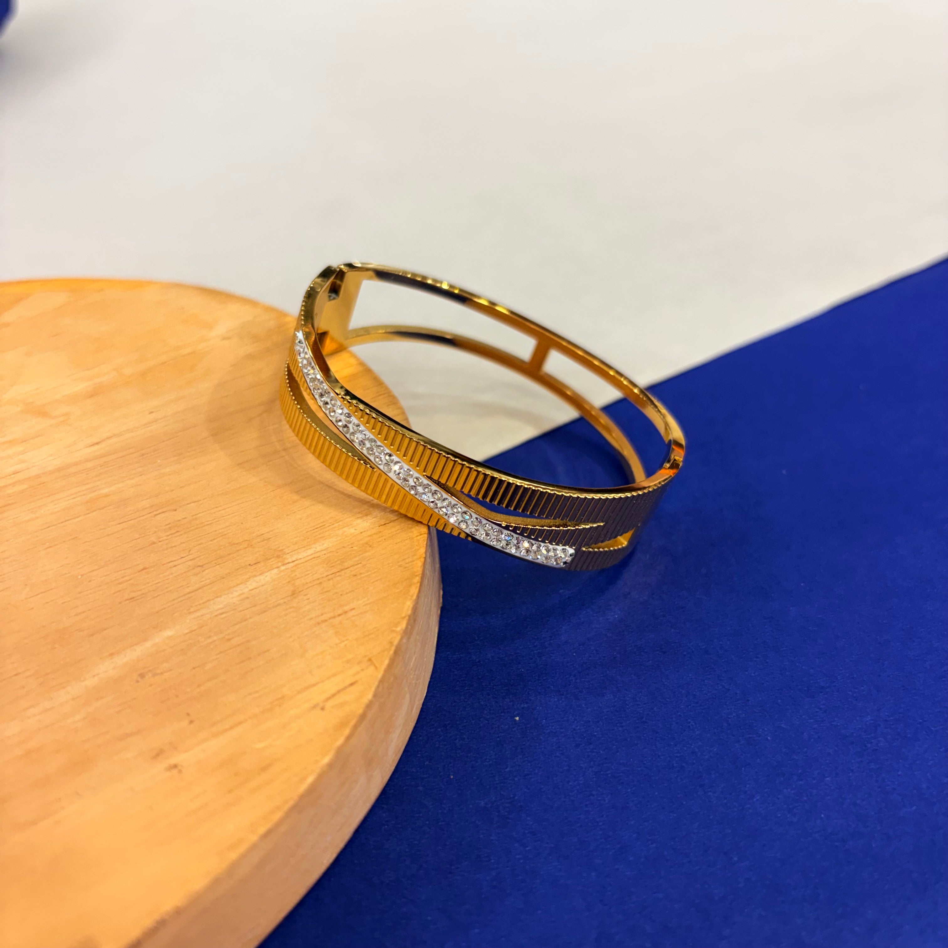 Varnika Bracelet