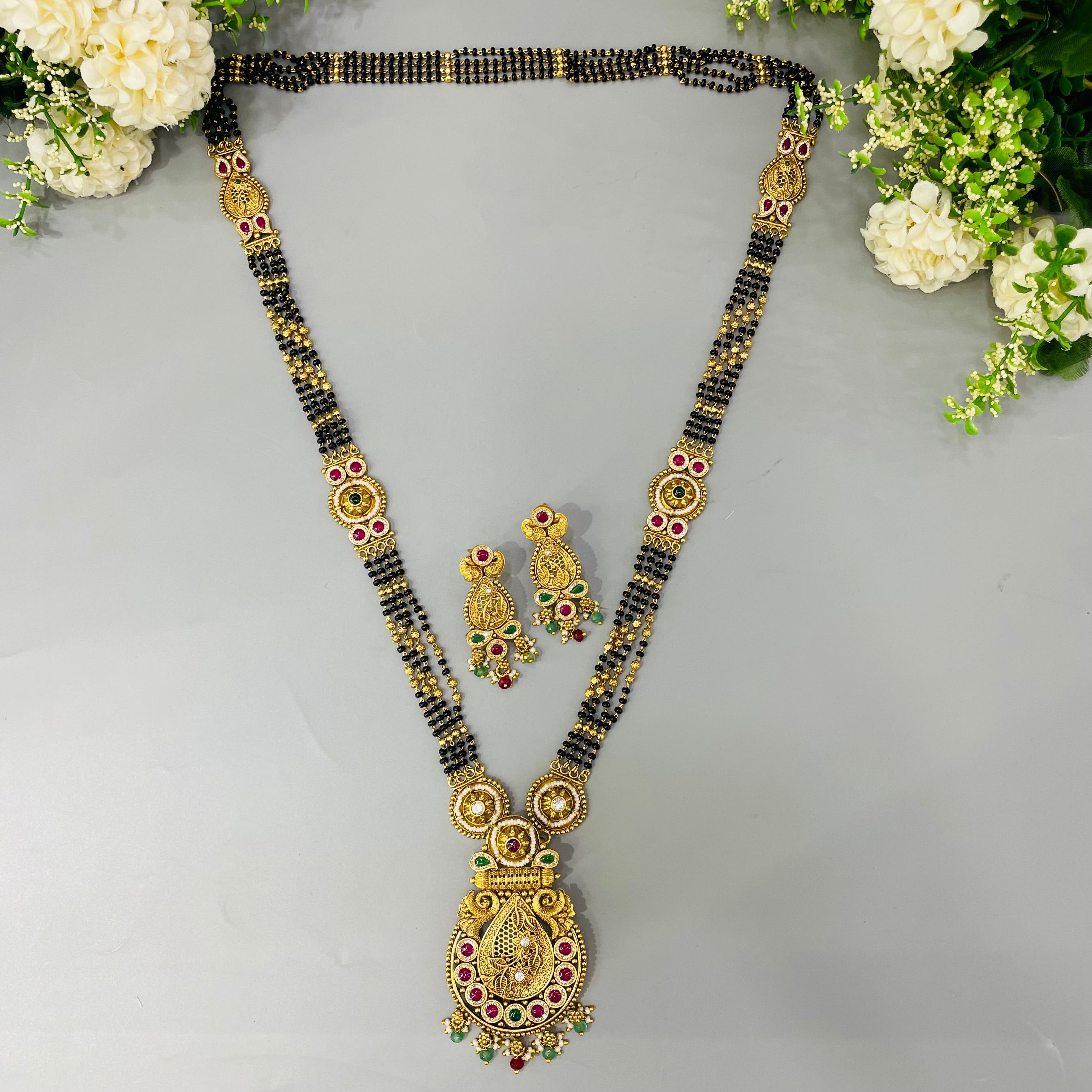 Nayaab Noor long Mangalsutra