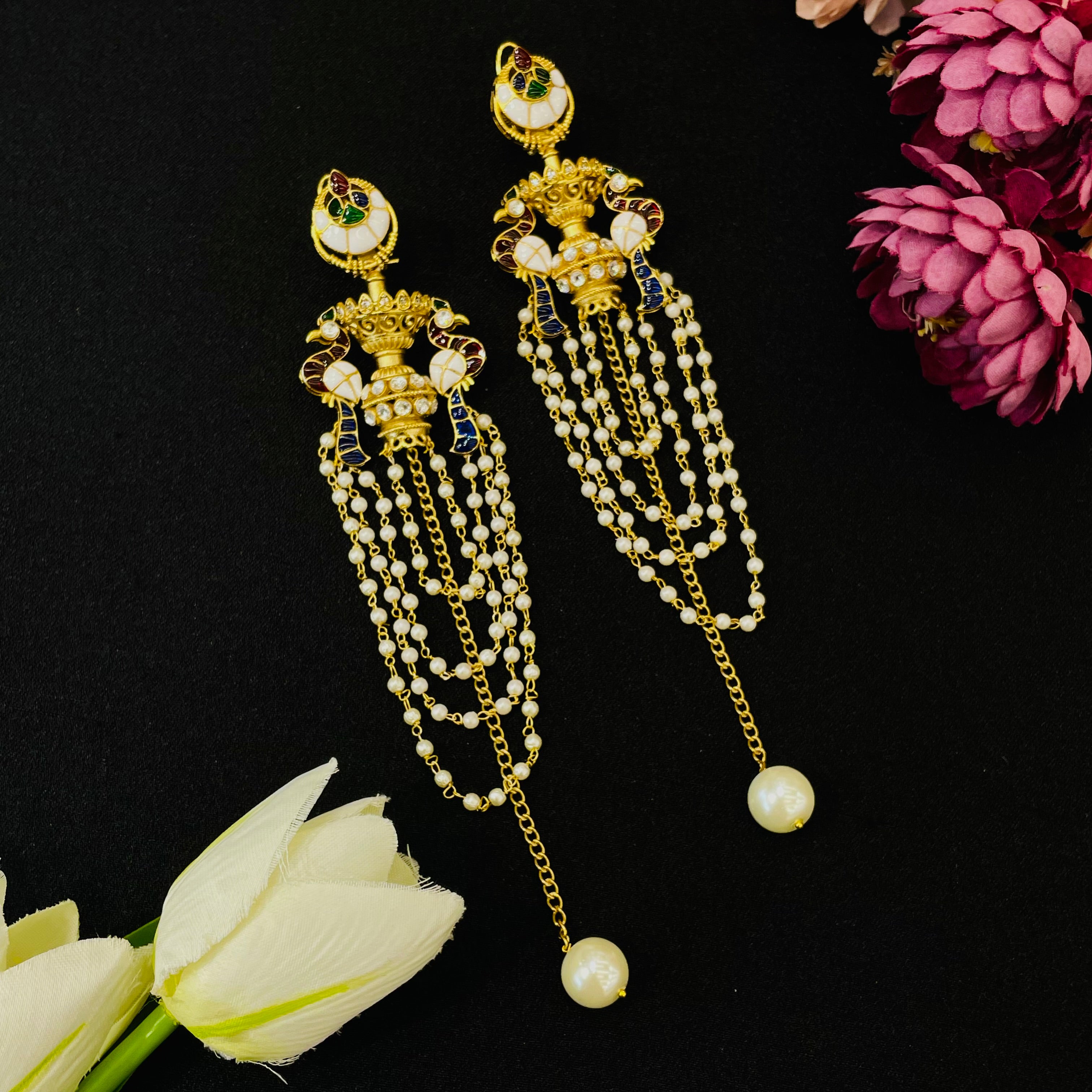 Nayaab saanvi earrings