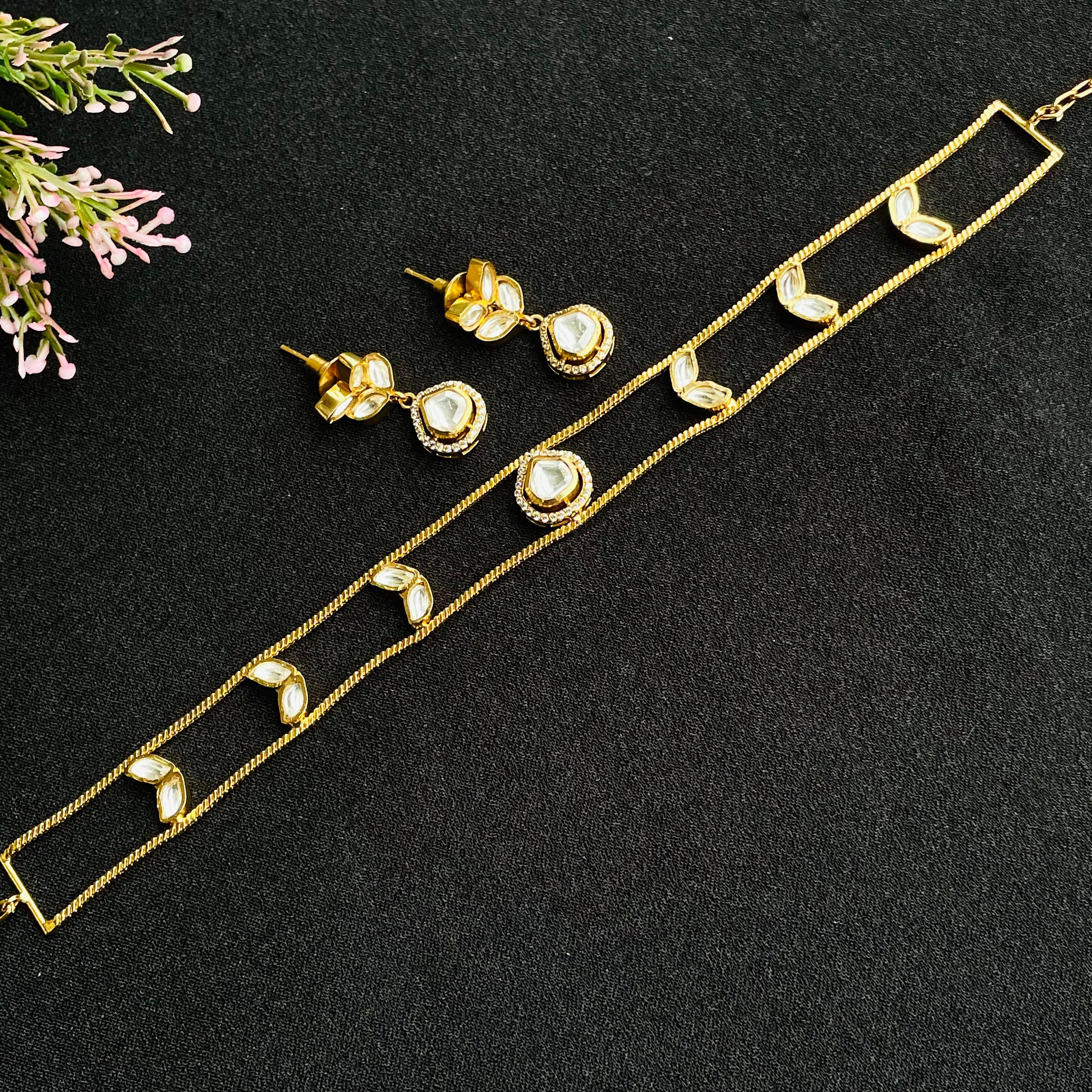 Nayaab Zoya Choker