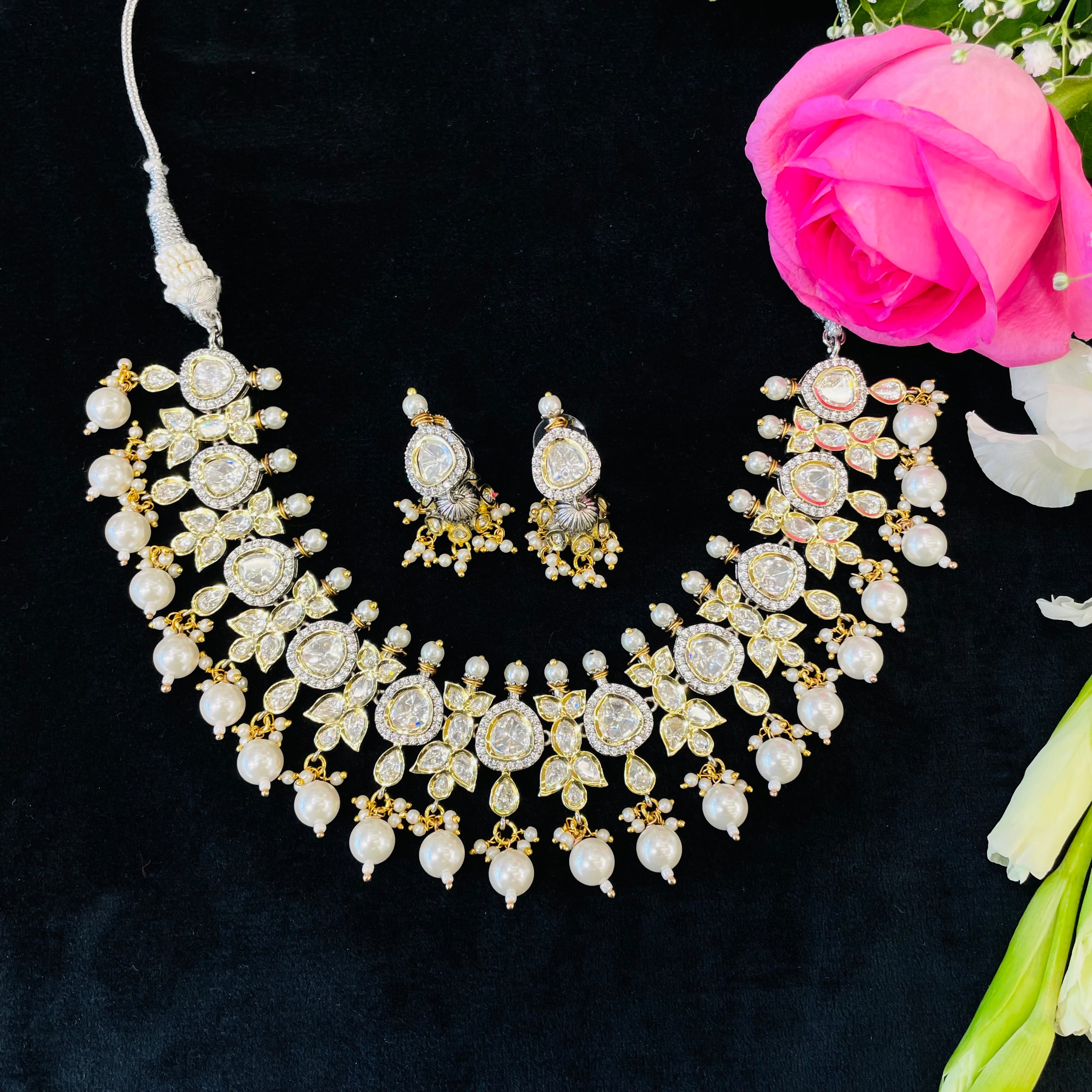 Nayaab ruhi neckpiece