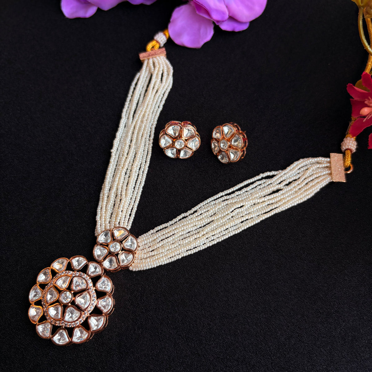 Vamika Neckpiece