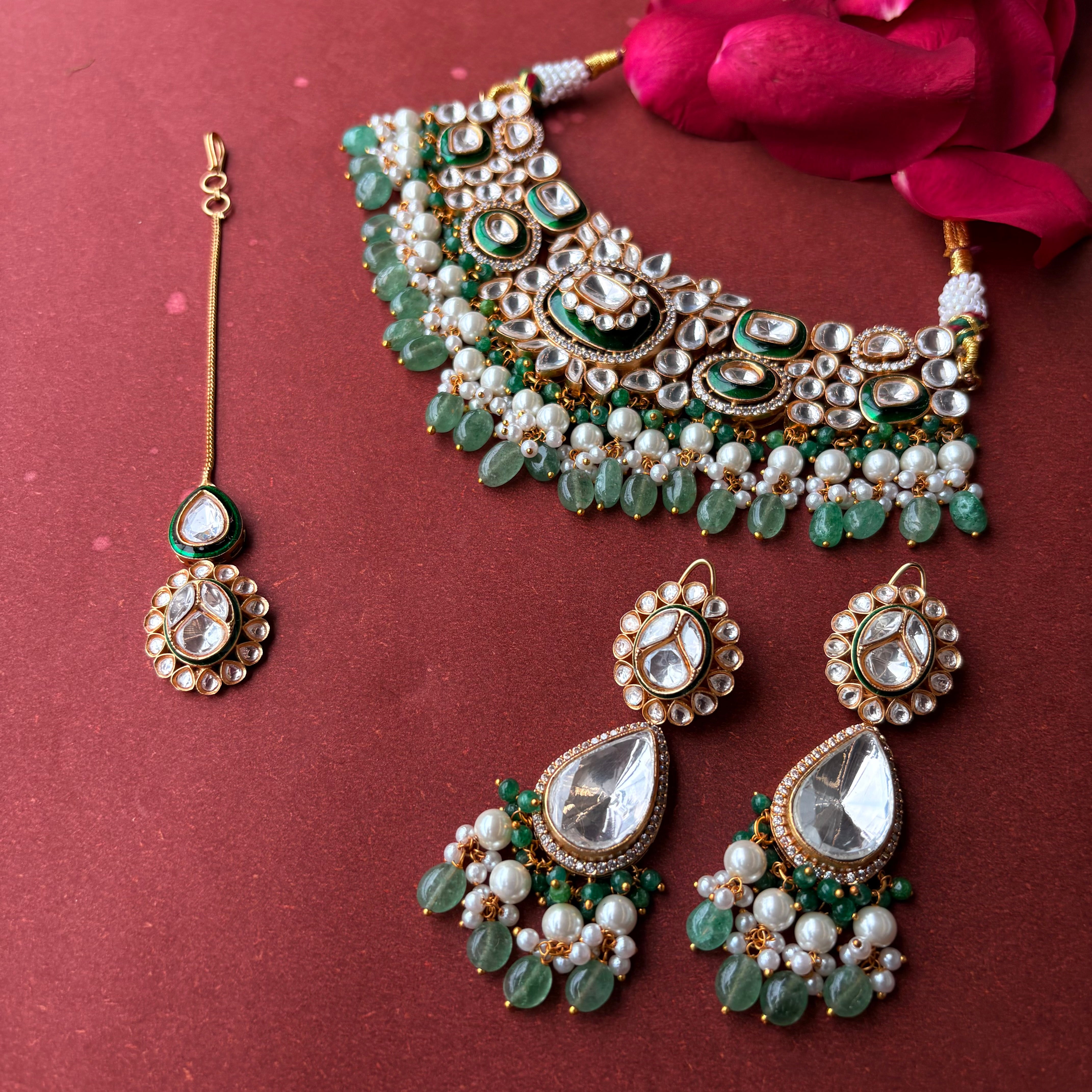 Nayaab Samaira Neckpiece