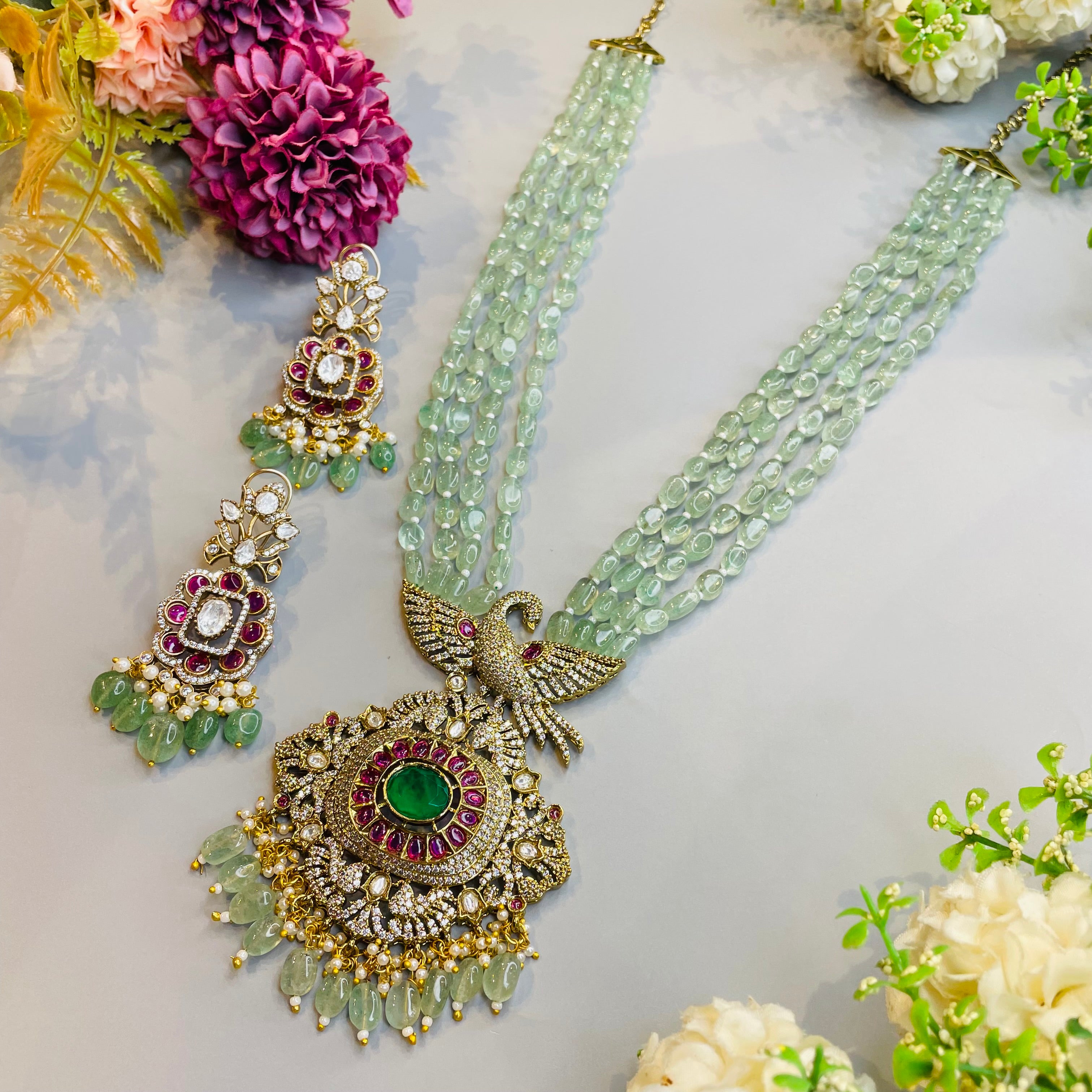Nayaab Swaan Neckpiece