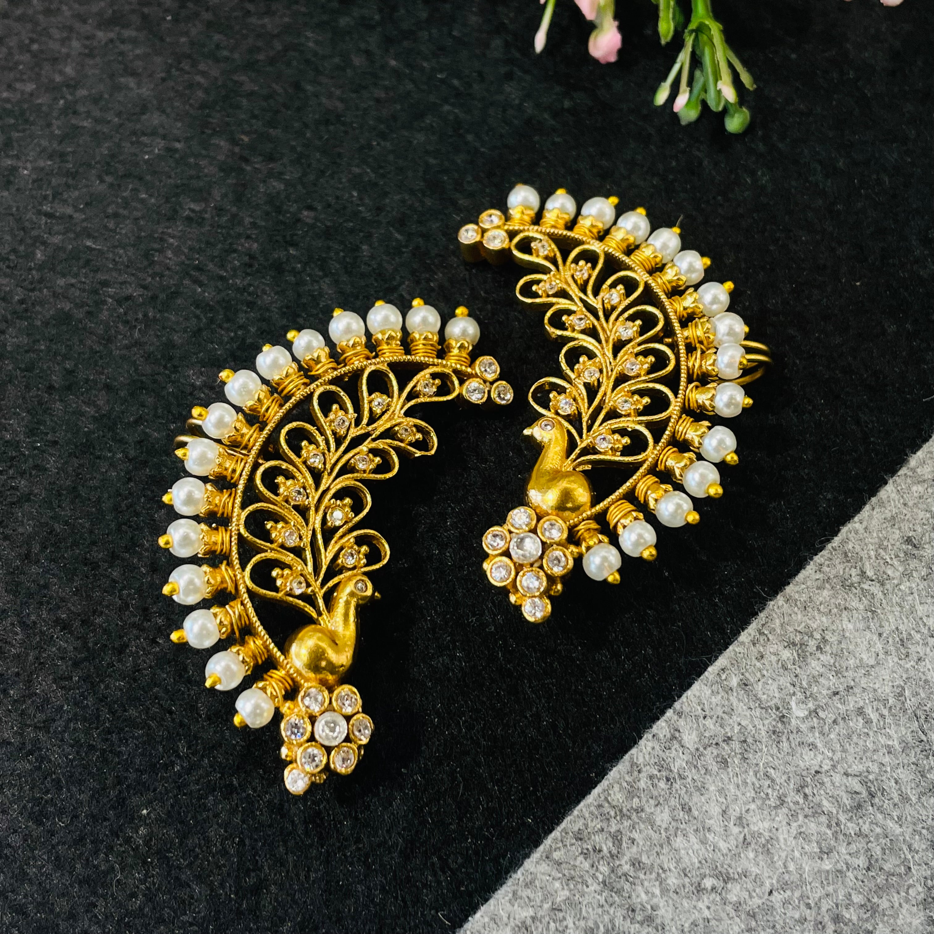 Nayaab yashika Earcuff
