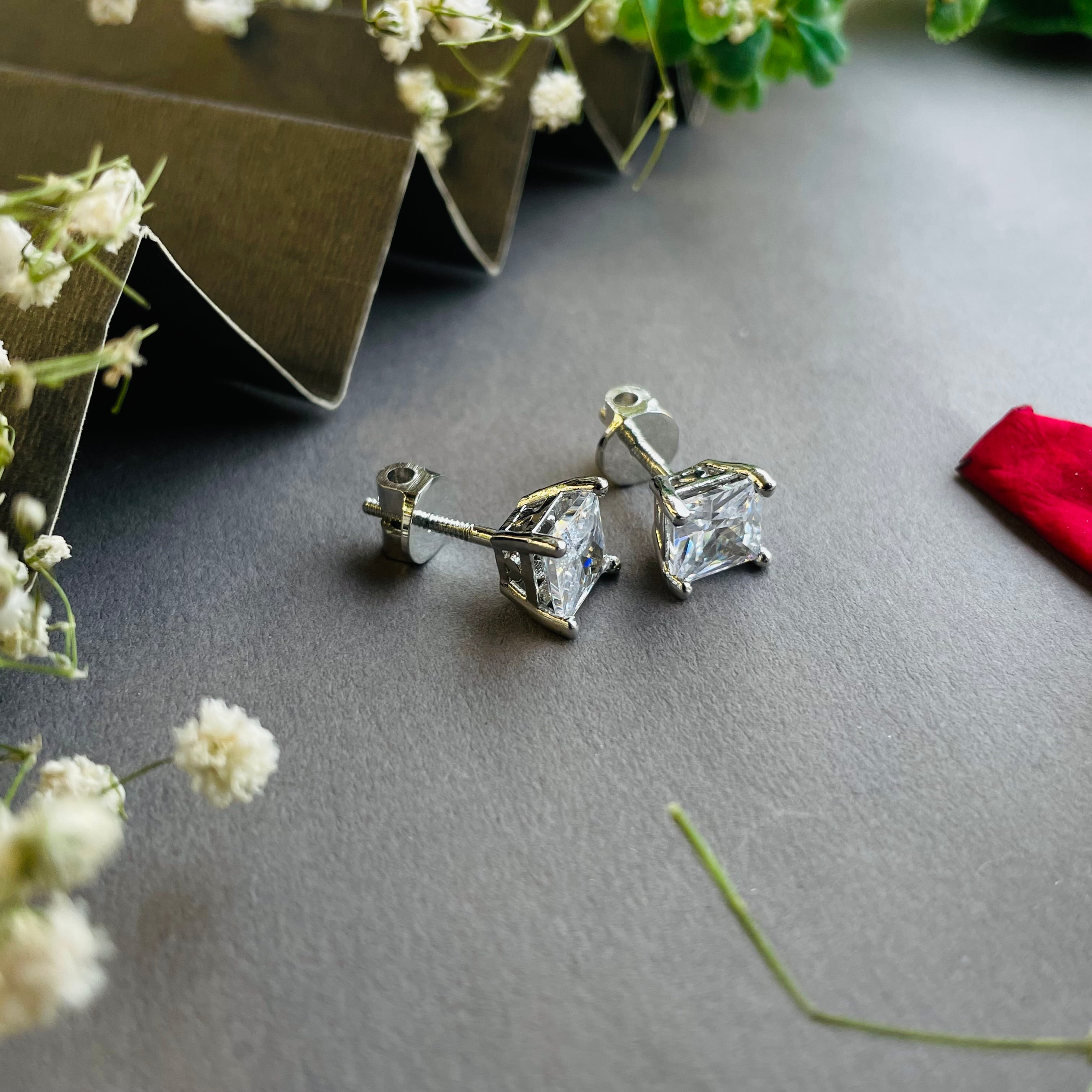 Ad Lilac studs
