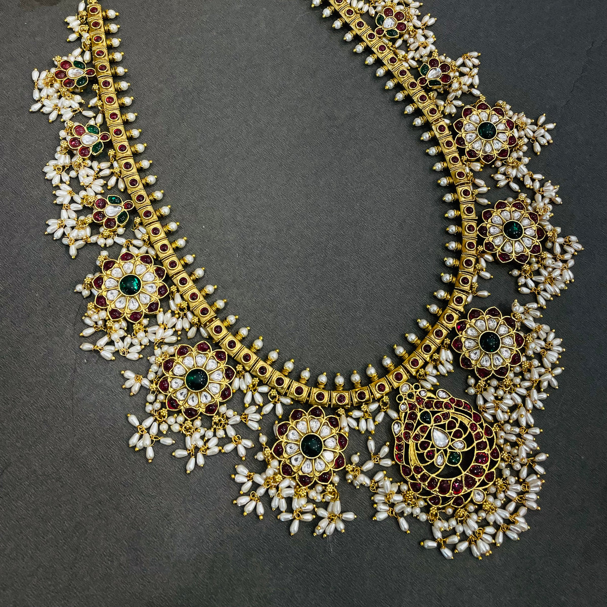 Gulrukh Neckpiece