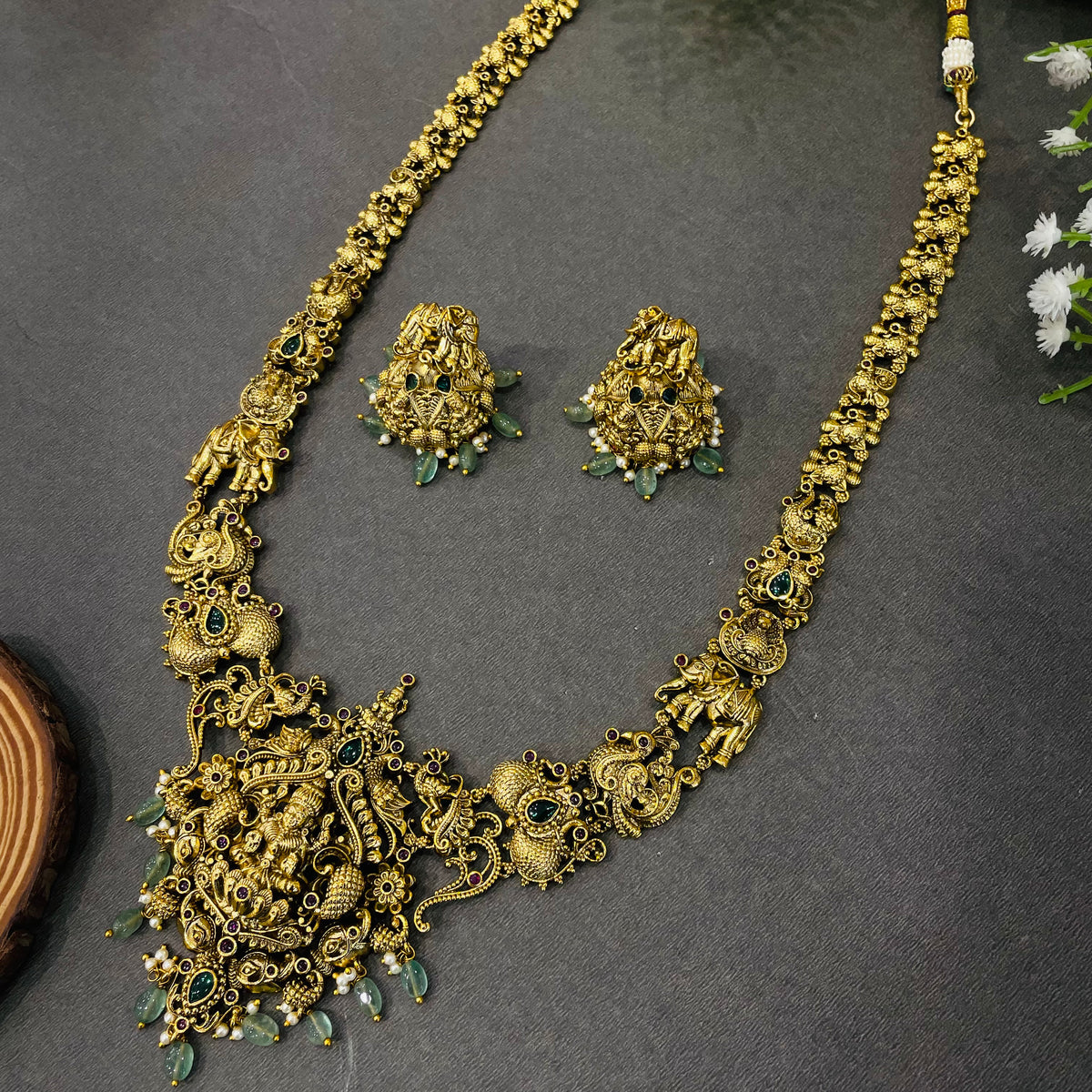 Rajrani Neckpiece