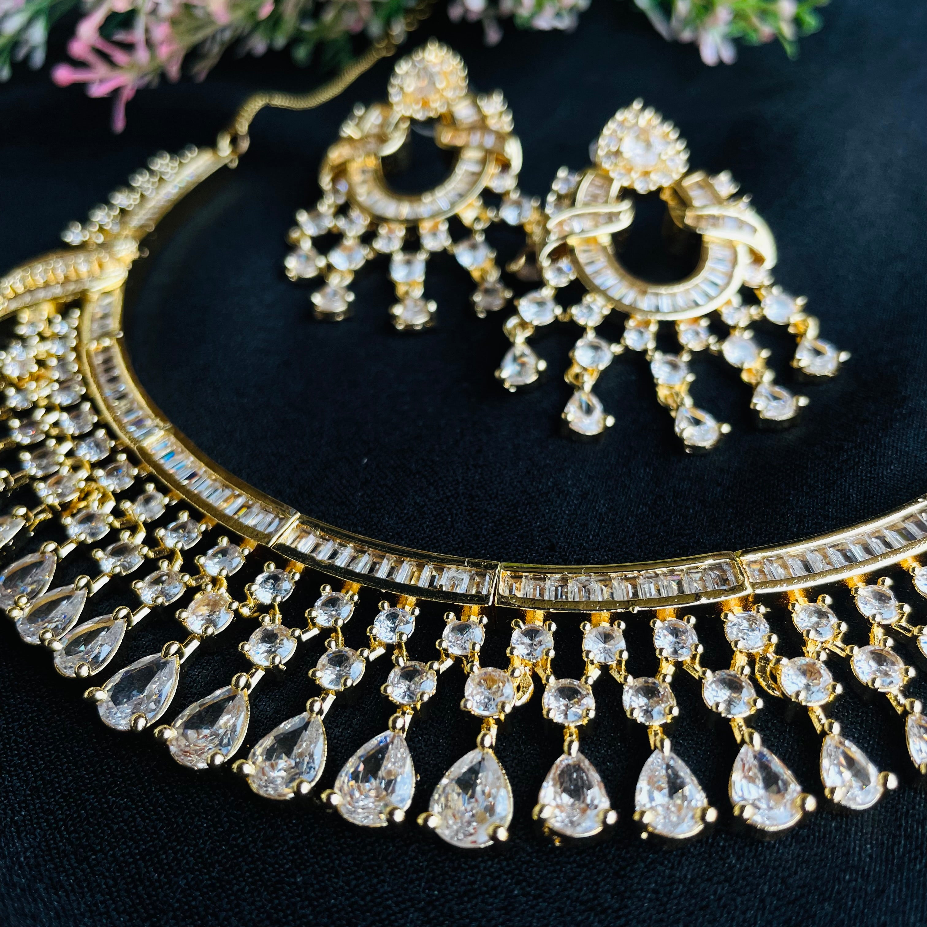 Ad Aaliyah Neckpiece