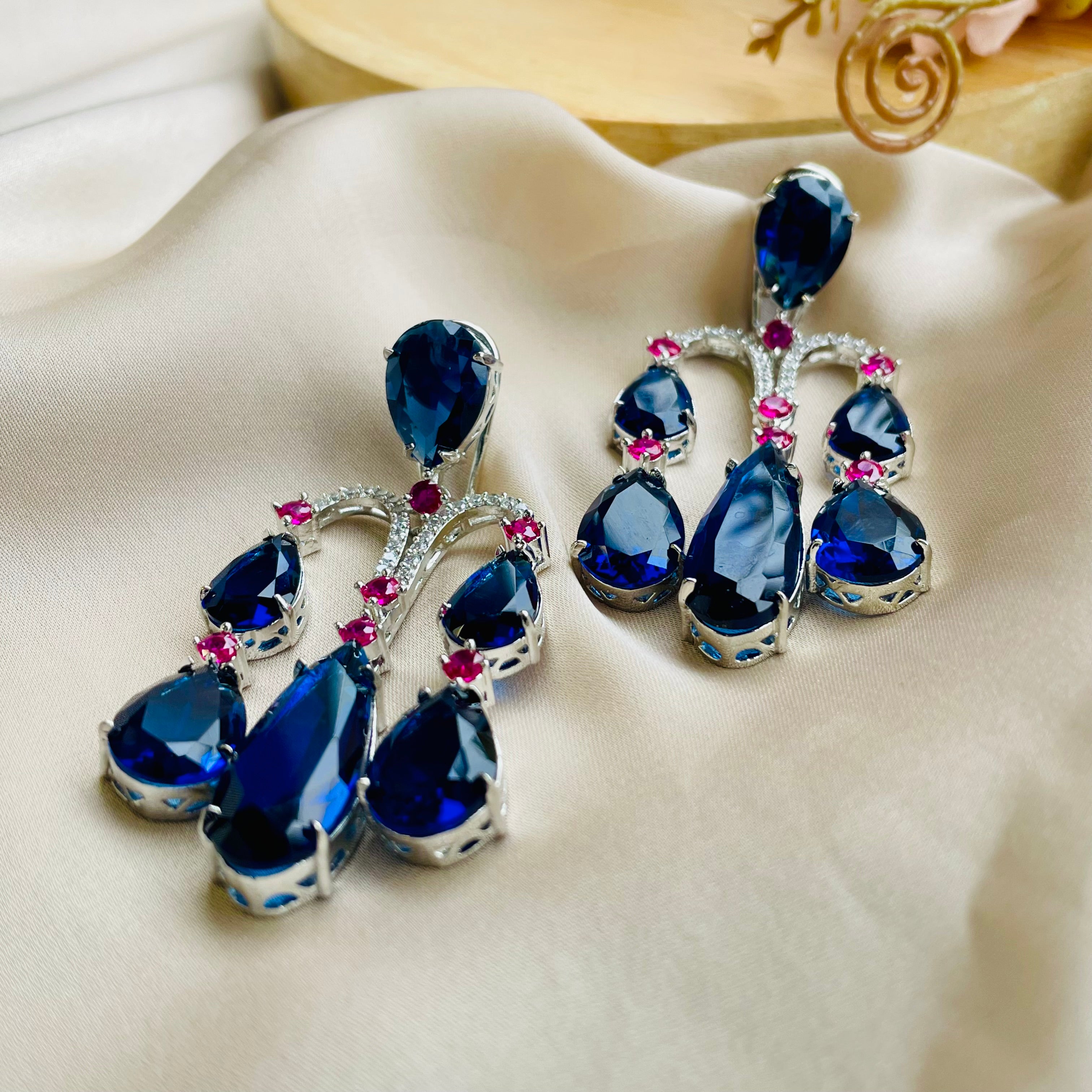 Ad Julia earrings-2