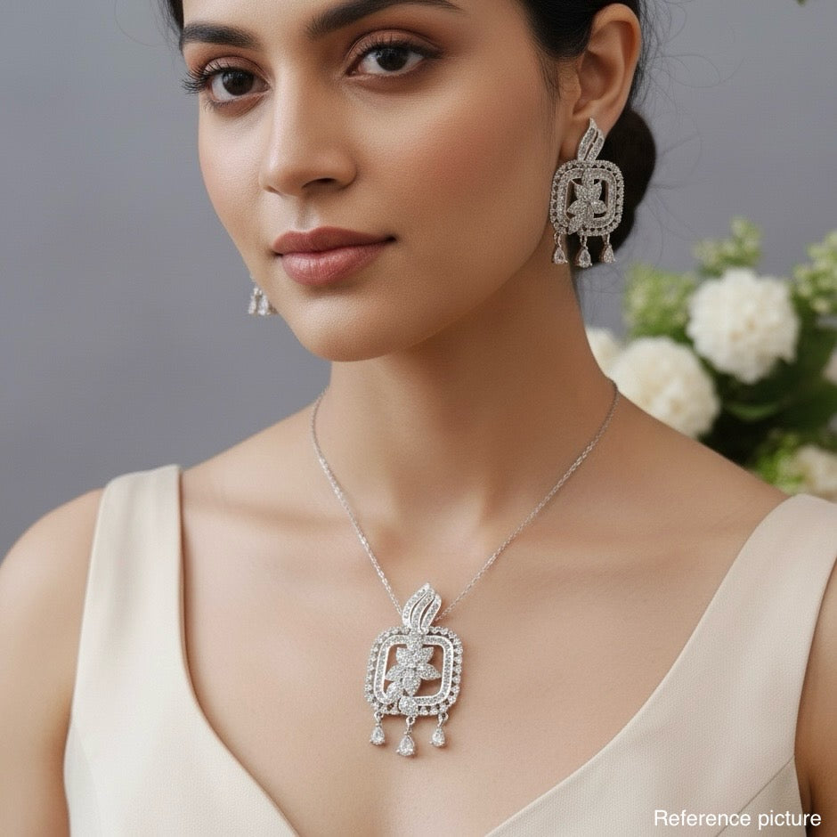 Ad hania pendant set