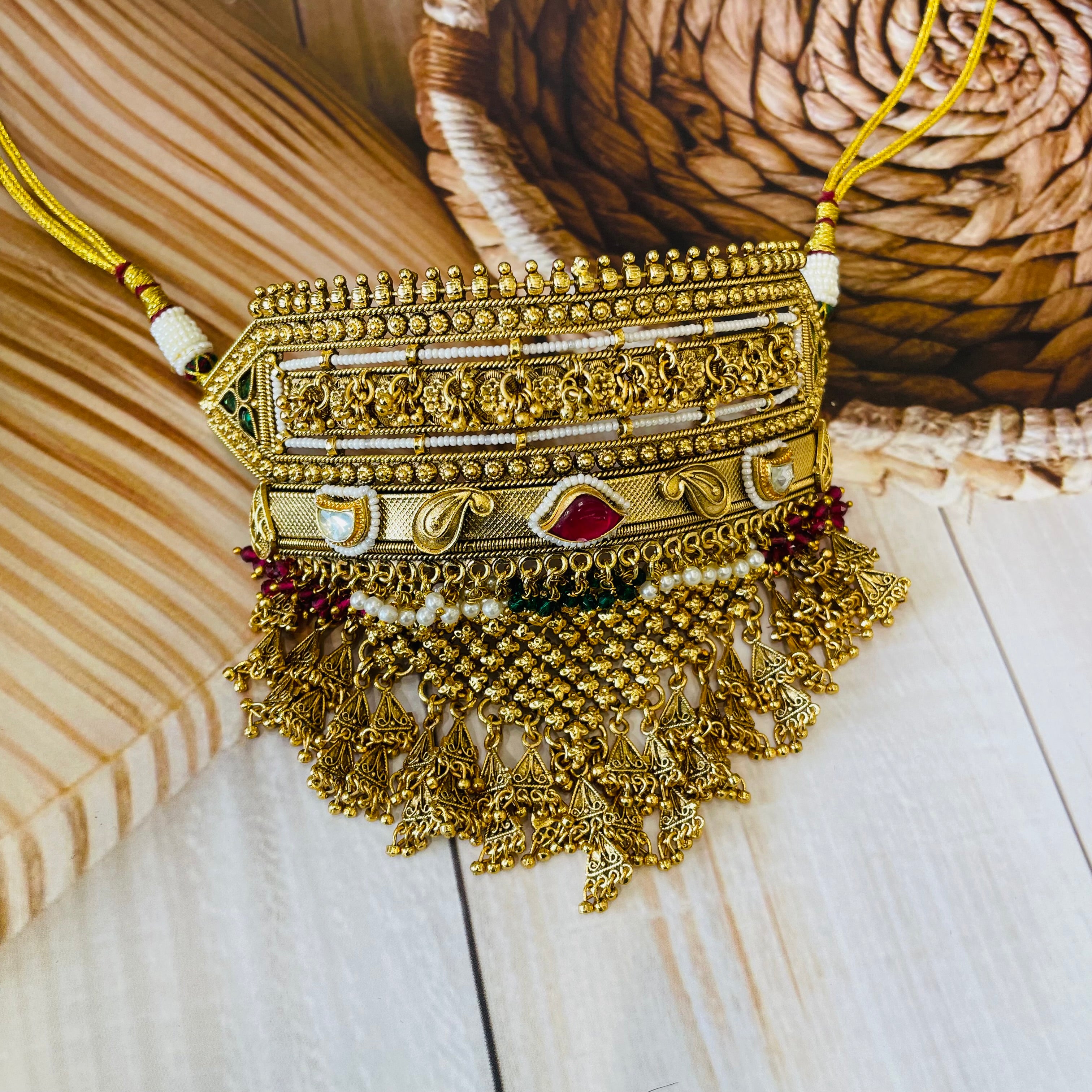 Nayaab Aarya Neckpiece