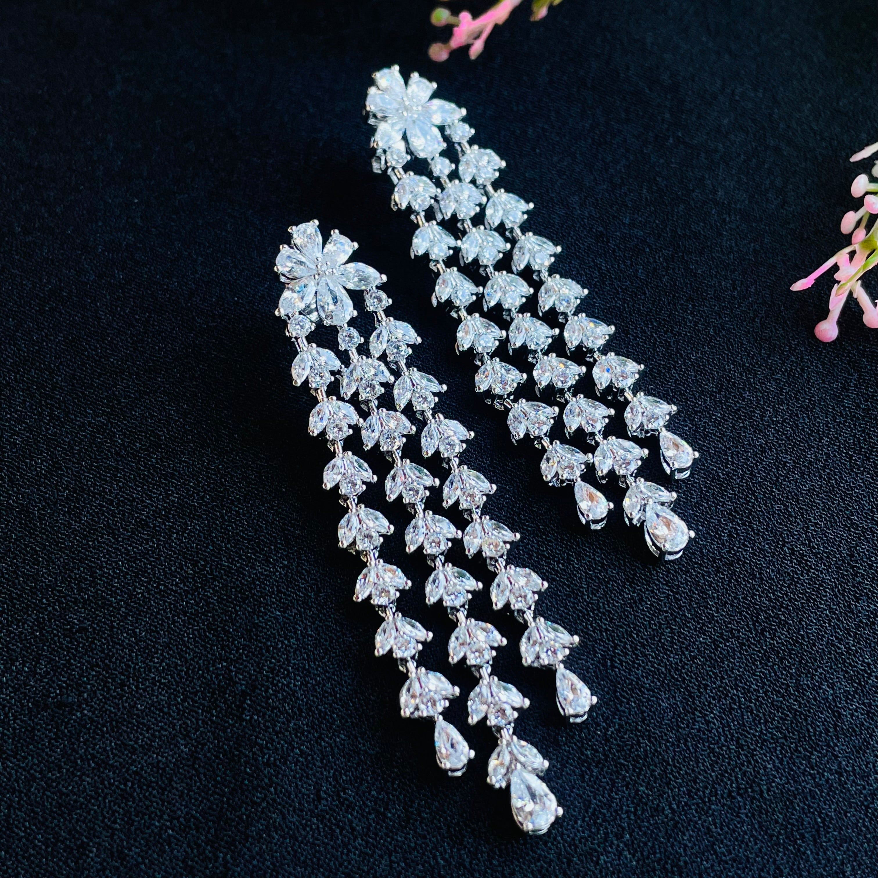 Ad Briar Earrings