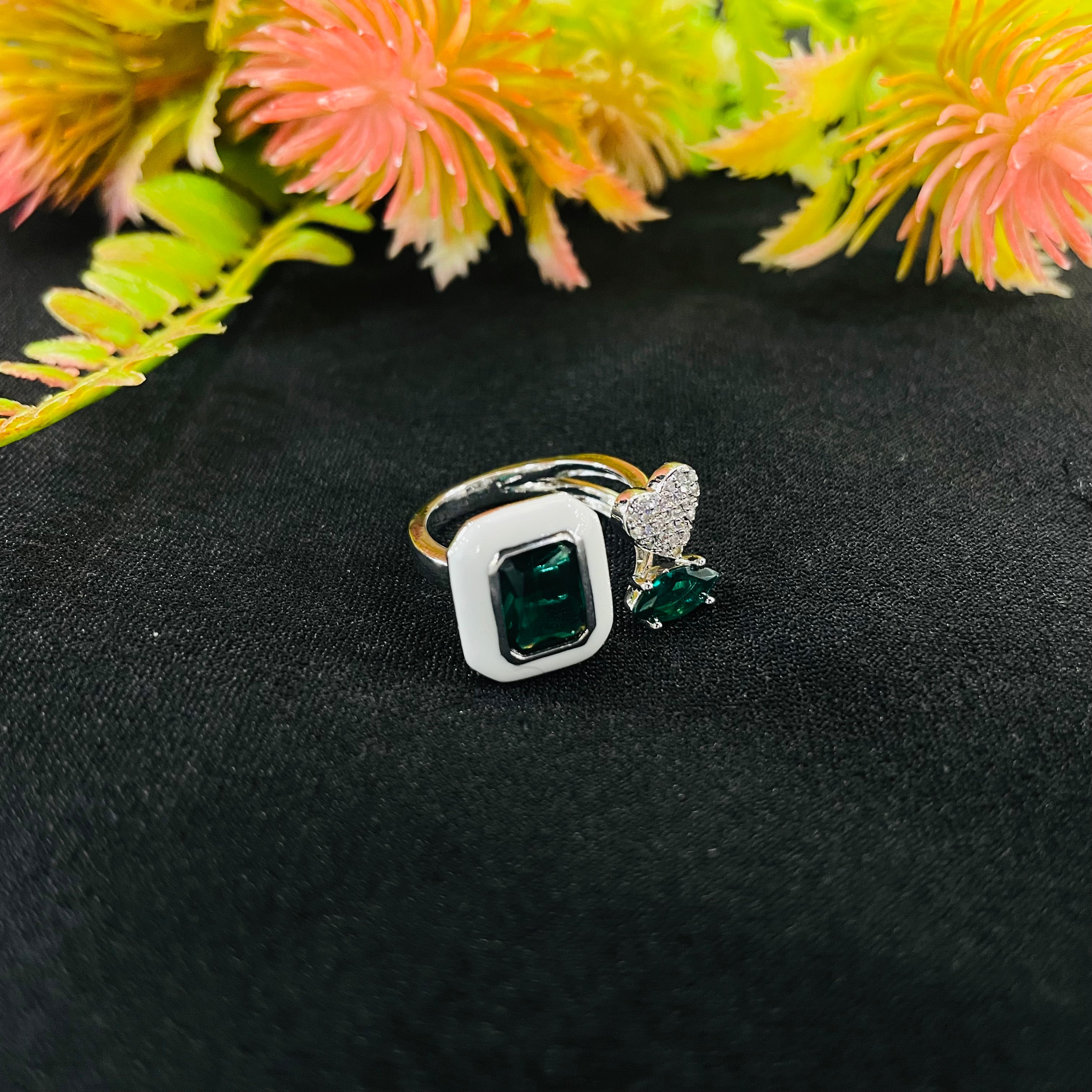 Ad Aster Ring