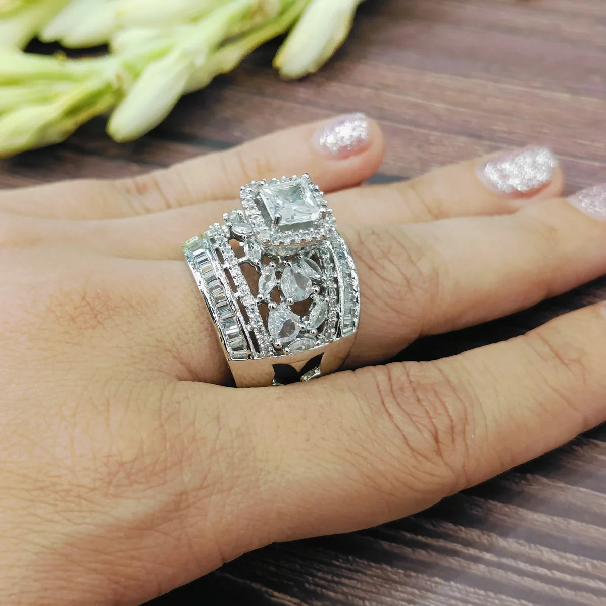 Ad Kamika ring with studs combo