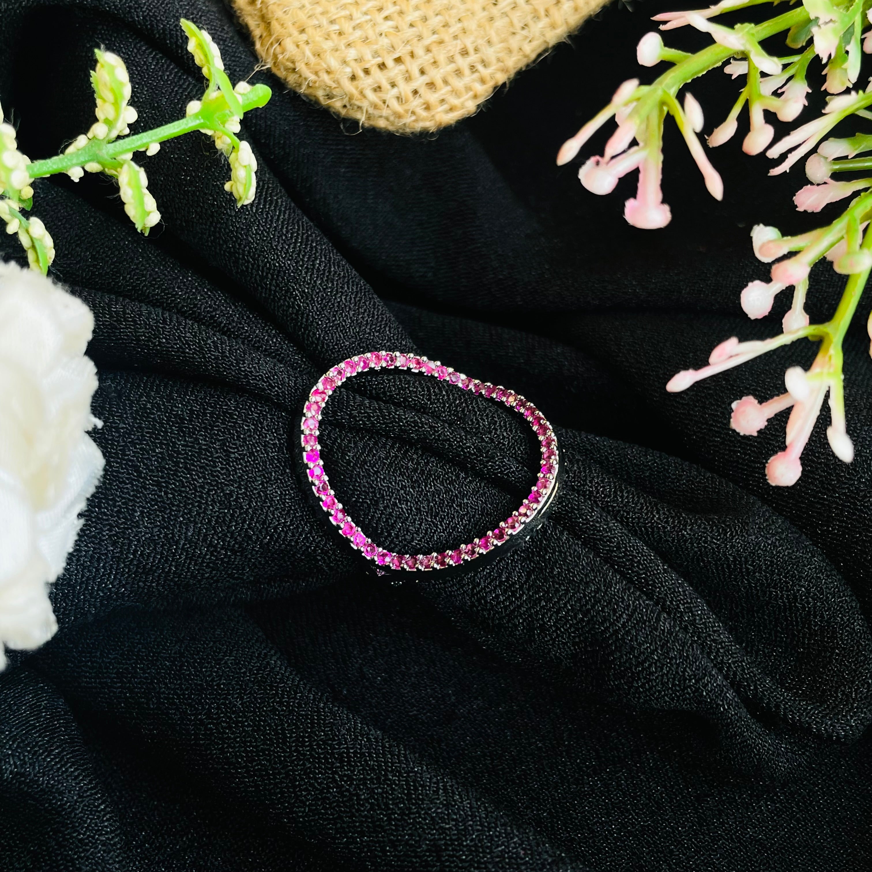 Ad Diana ring