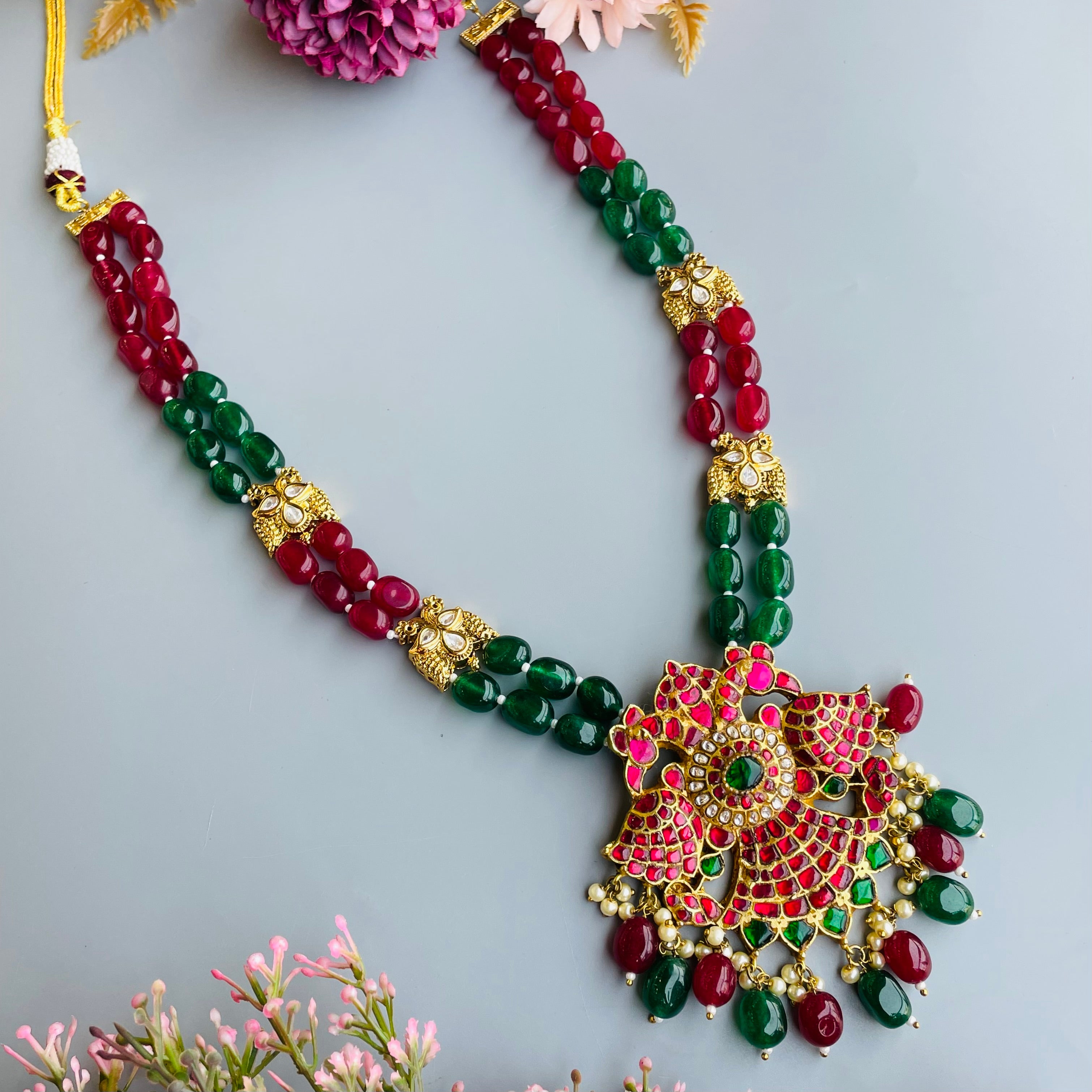 Nayaab Aliya Neckpiece