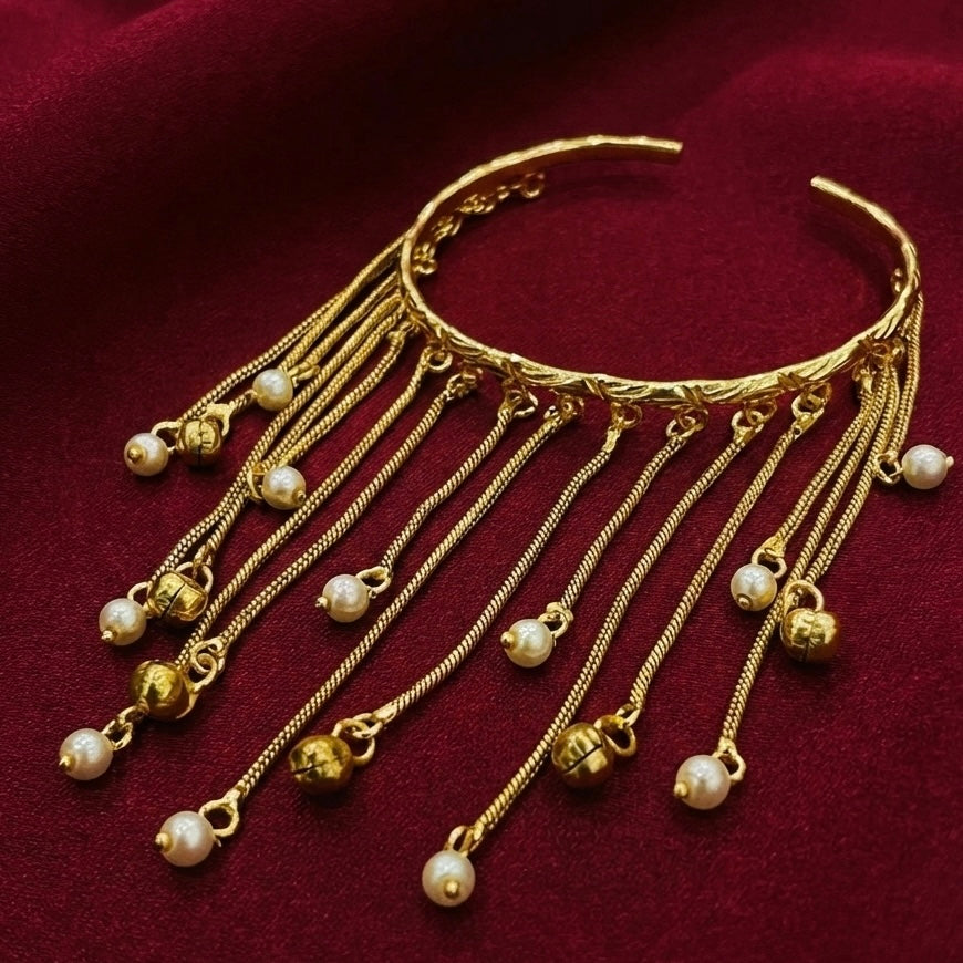 Nayaab Victorian hanging bracelet