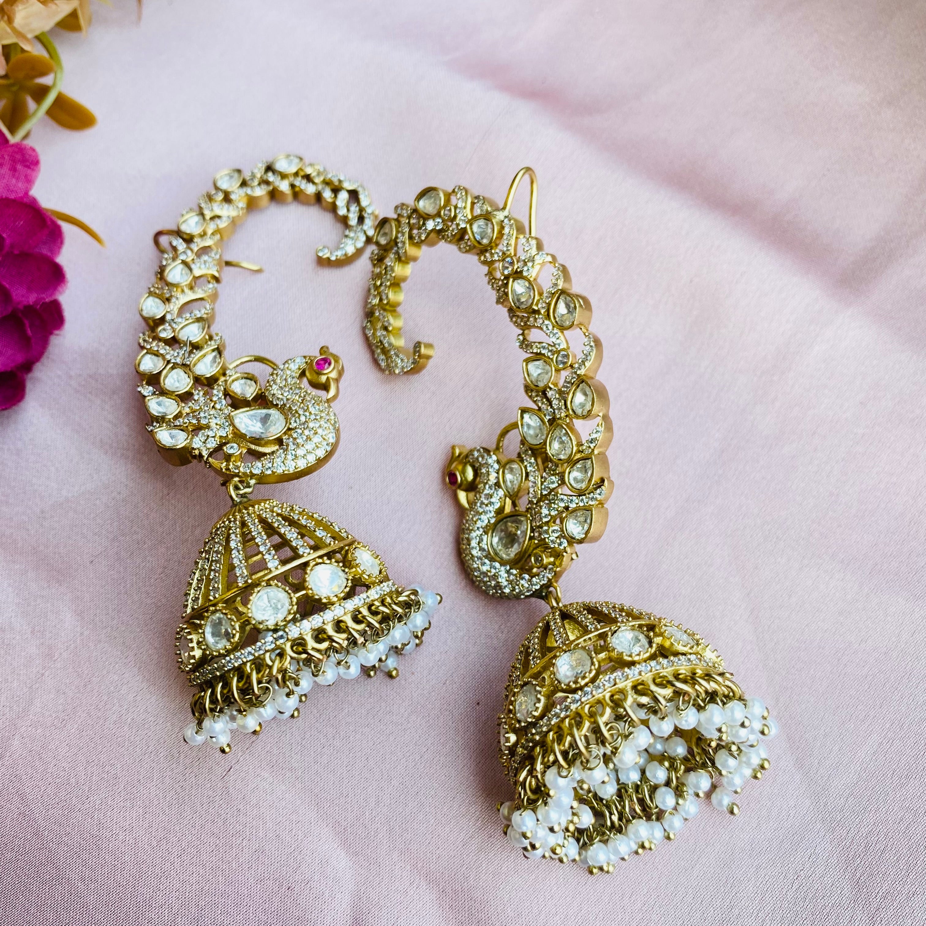 Naayab Sofiya earcuff