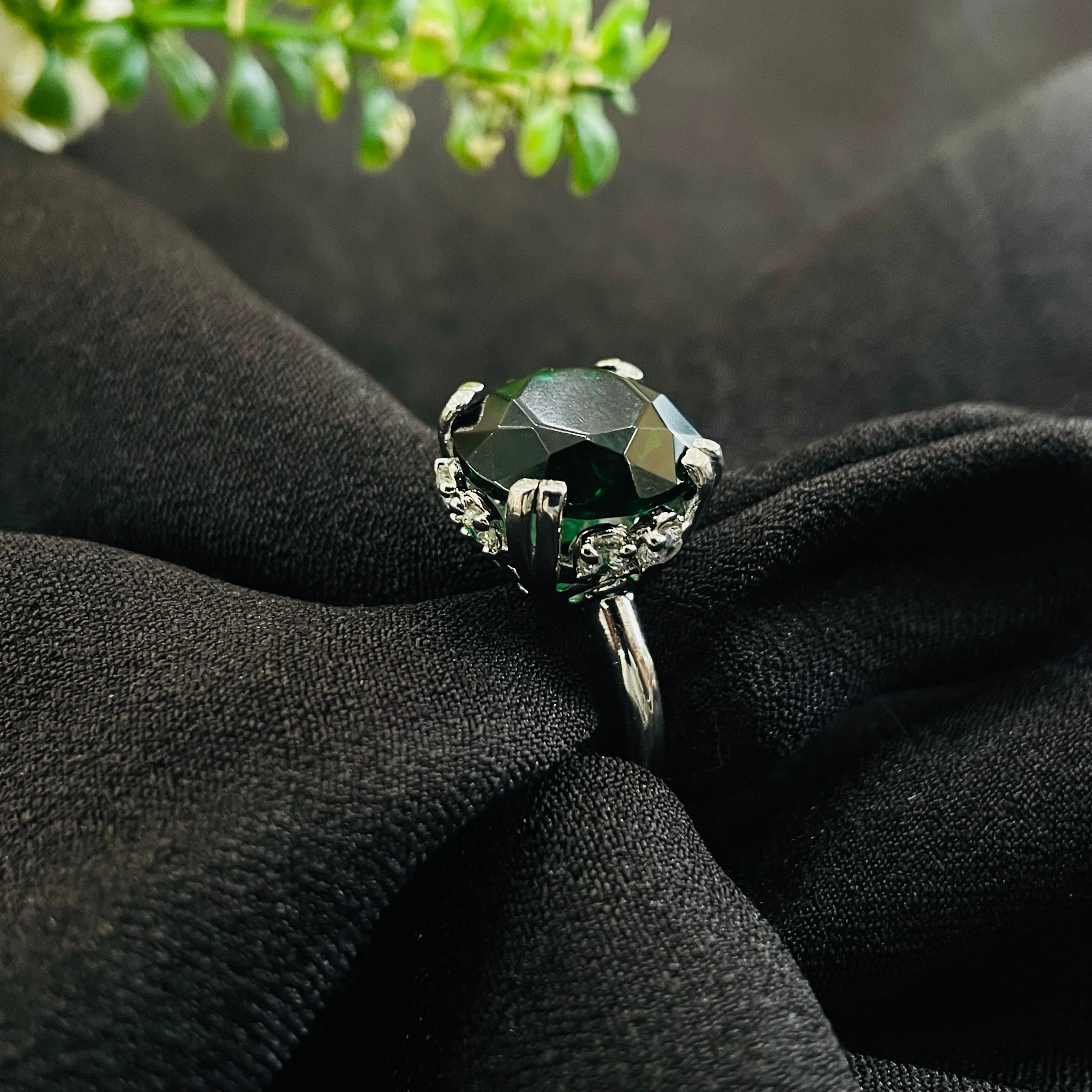 Vs Sterling Silver Cocktail Ring 234 6G