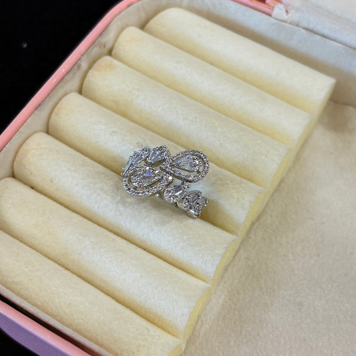 Aavira Ring