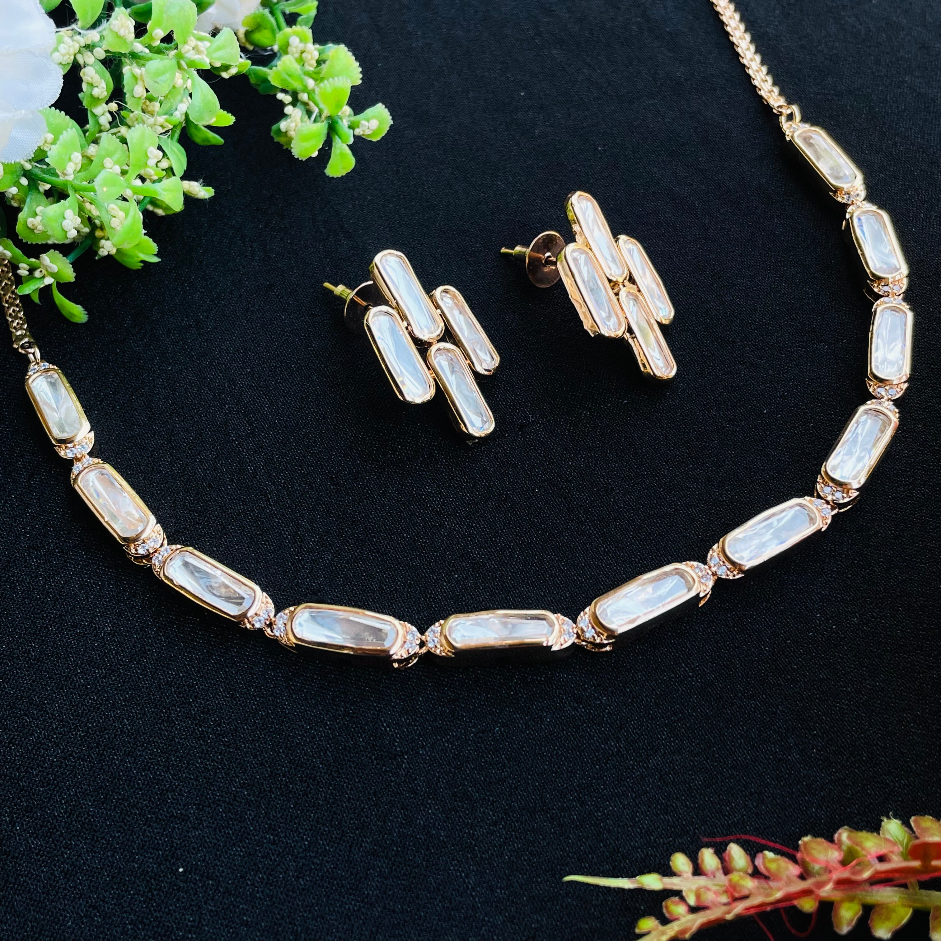 Nayaab Sufi Polki Neckpiece