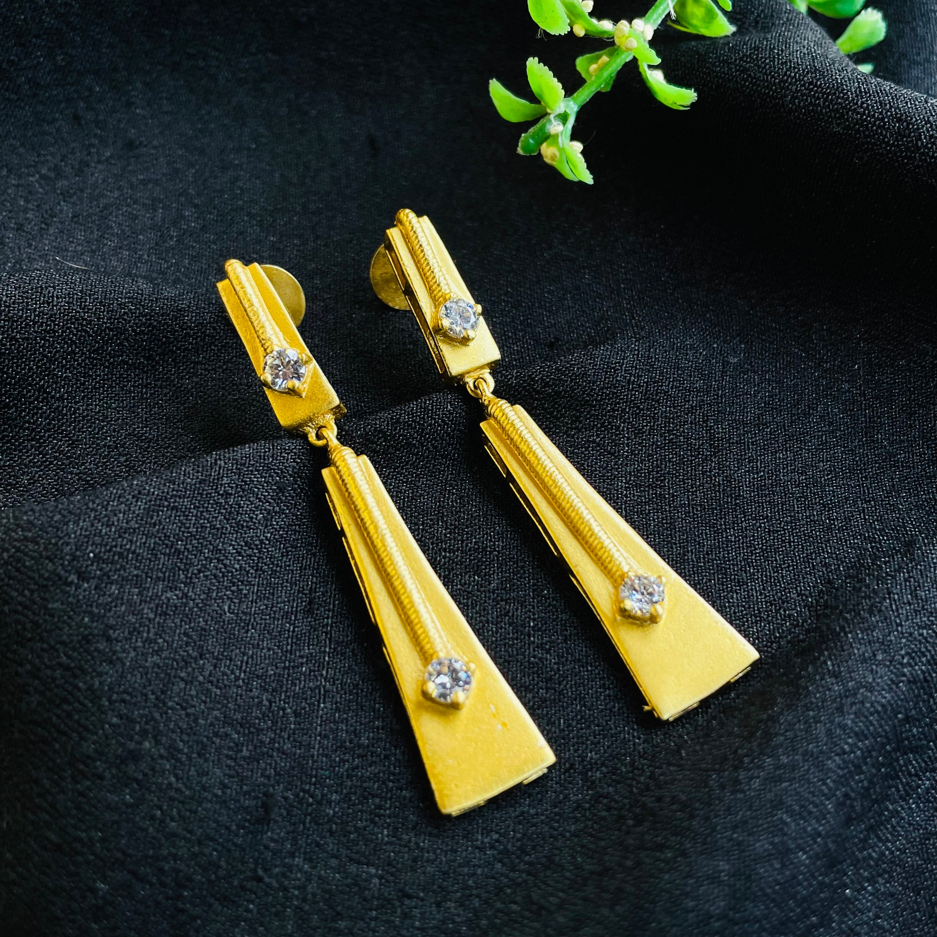 Nayaab Abira neckpiece