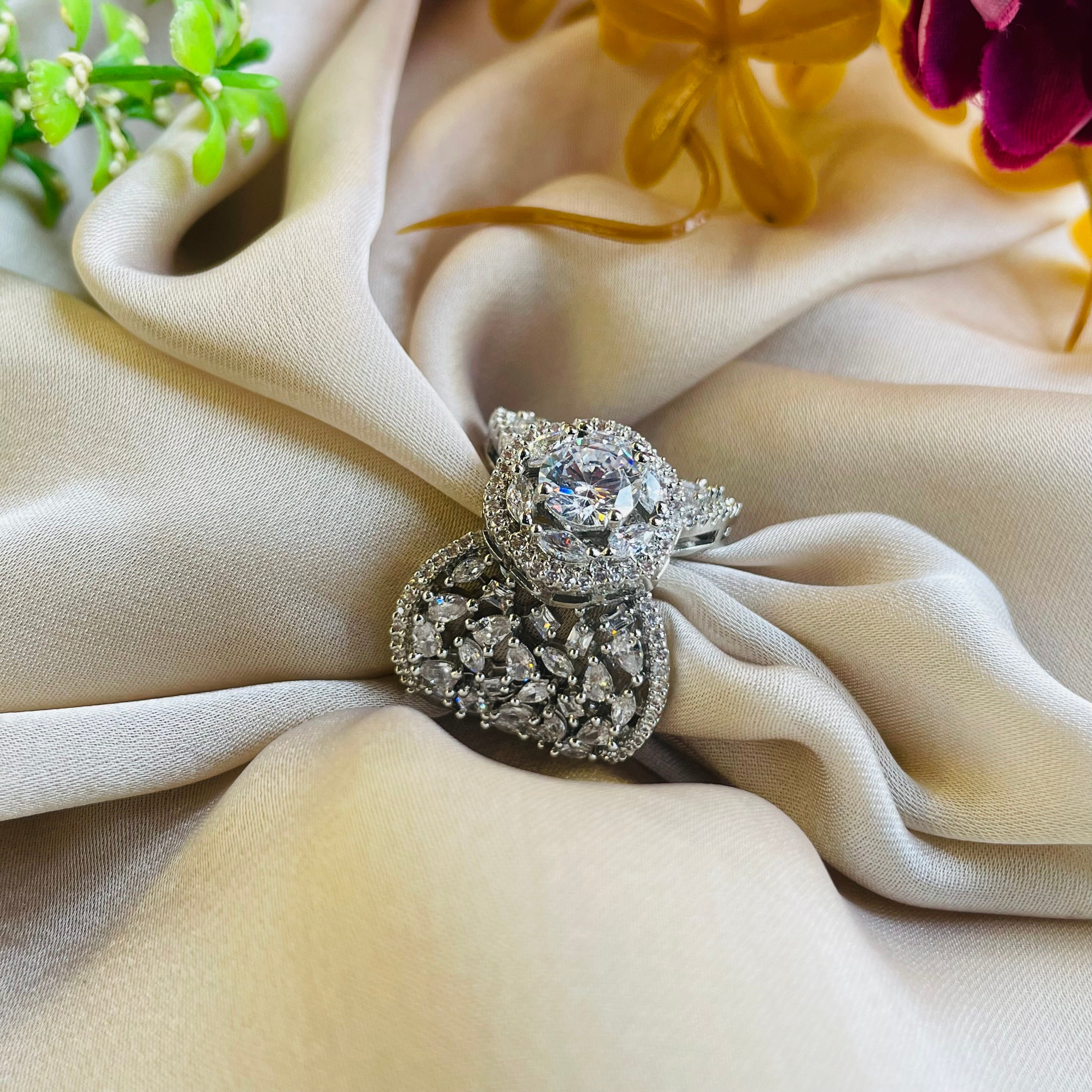 Ad Levi  ring adjustable