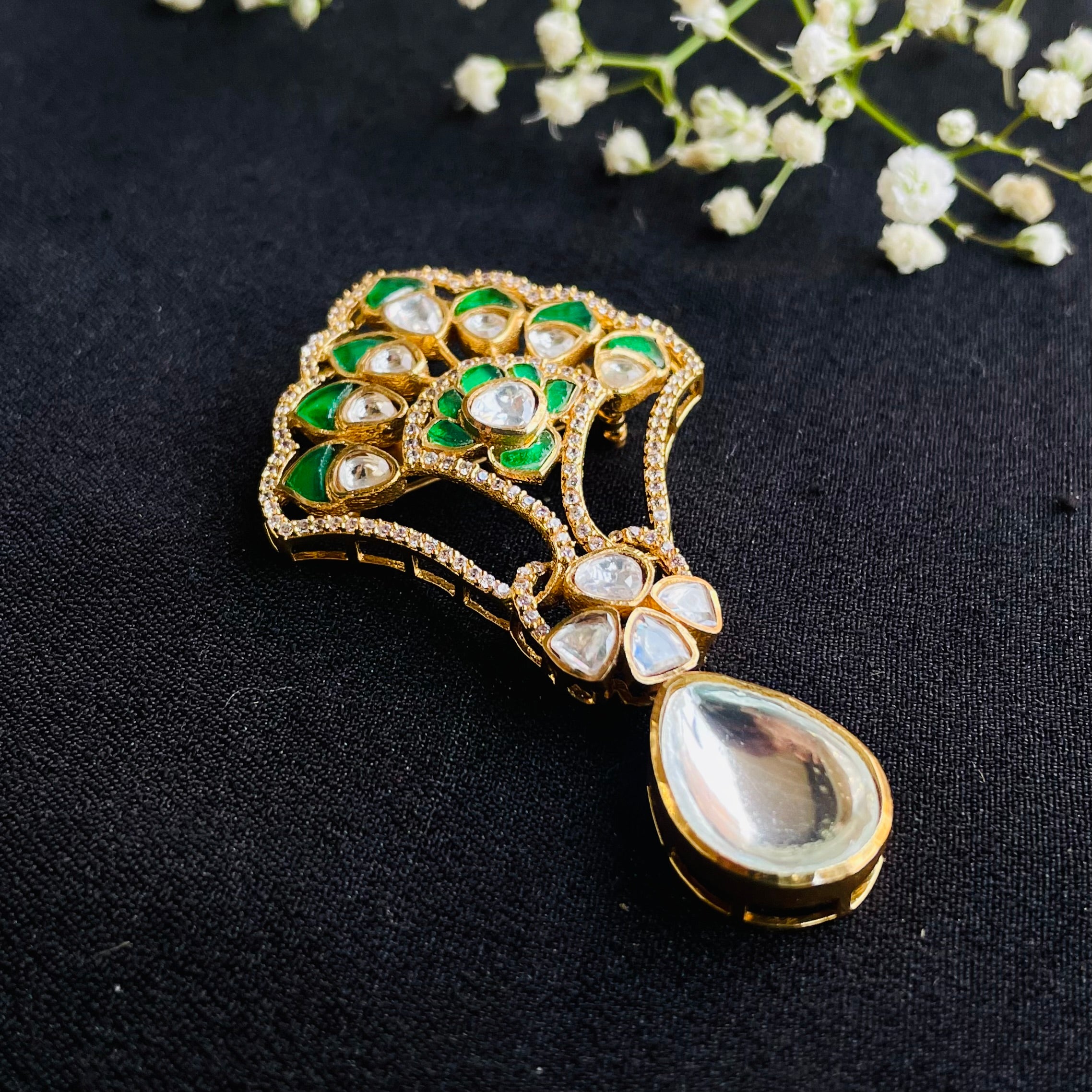 Nayaab Bhumi brooch