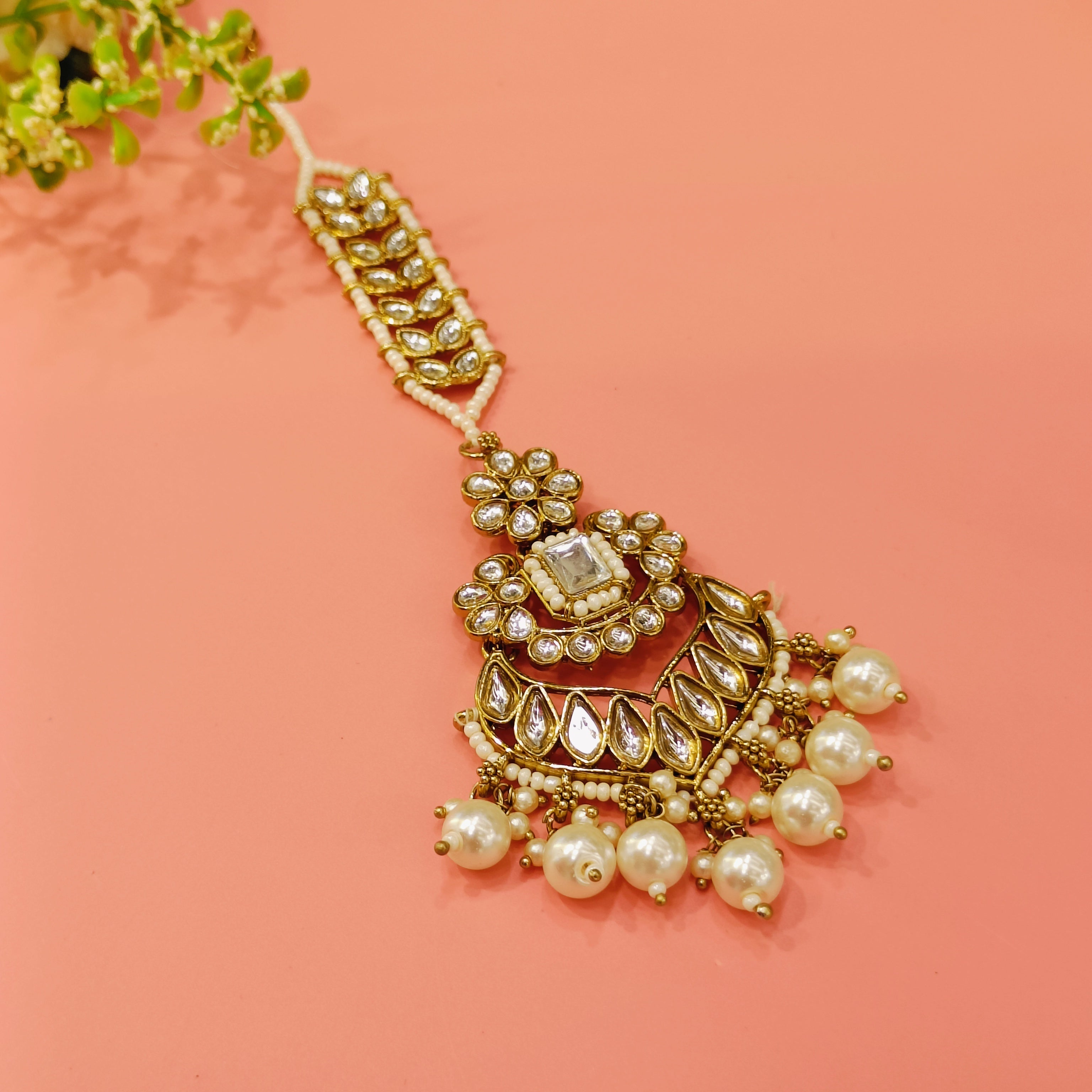 Nayaab Sara Earring with tikka