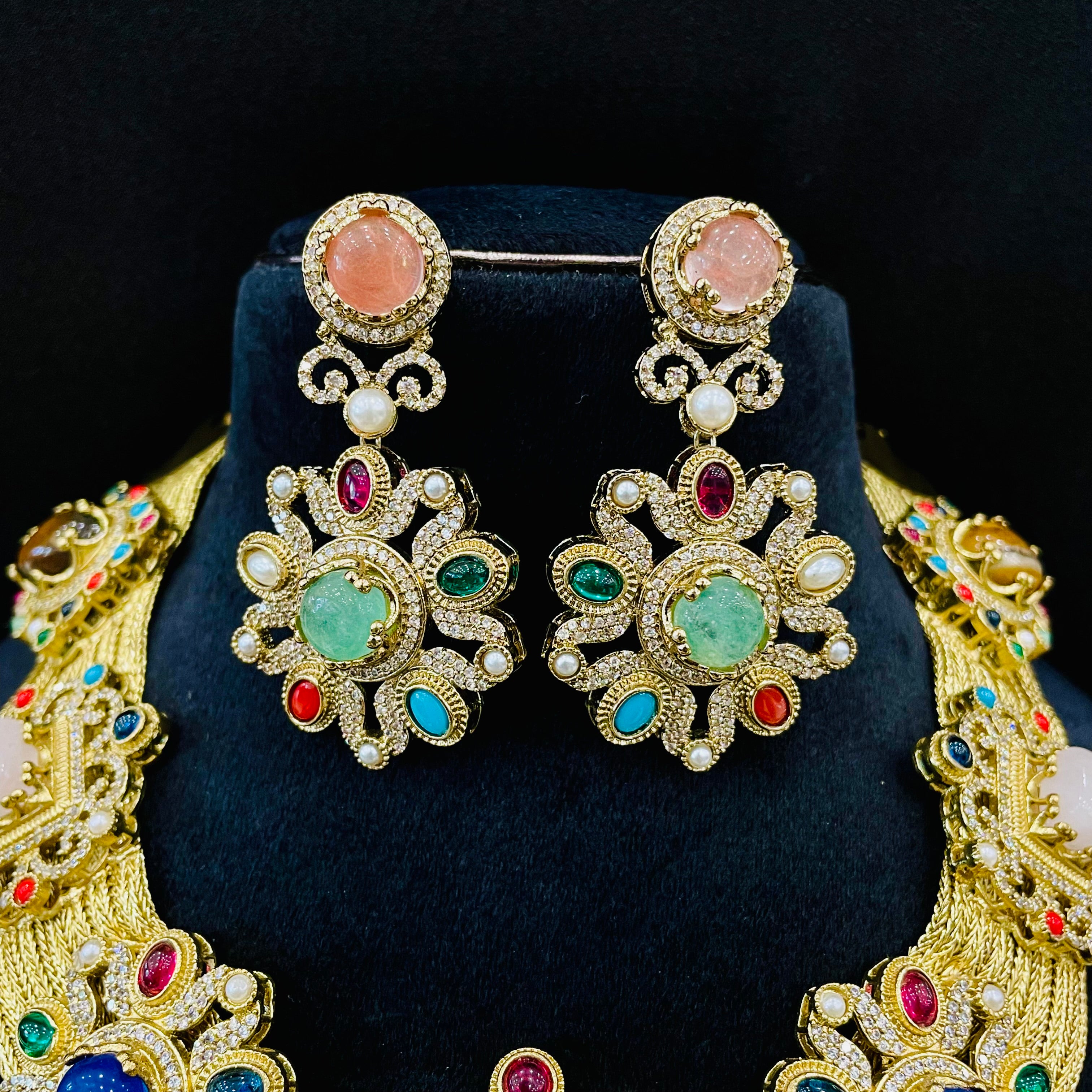 Nayaab Siya Neckpiece