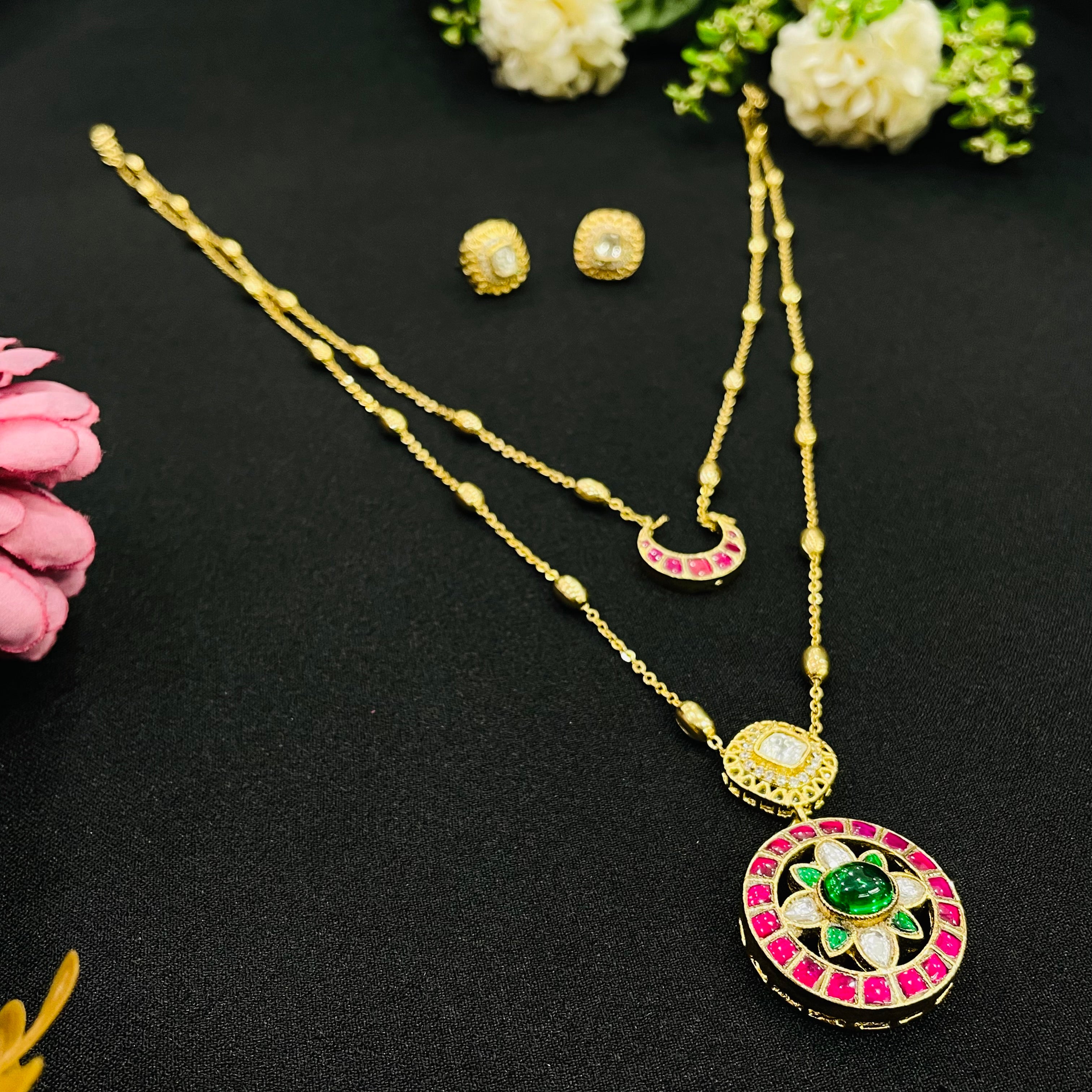 Nayaab Double Layered Polki Pendant Neckpiece