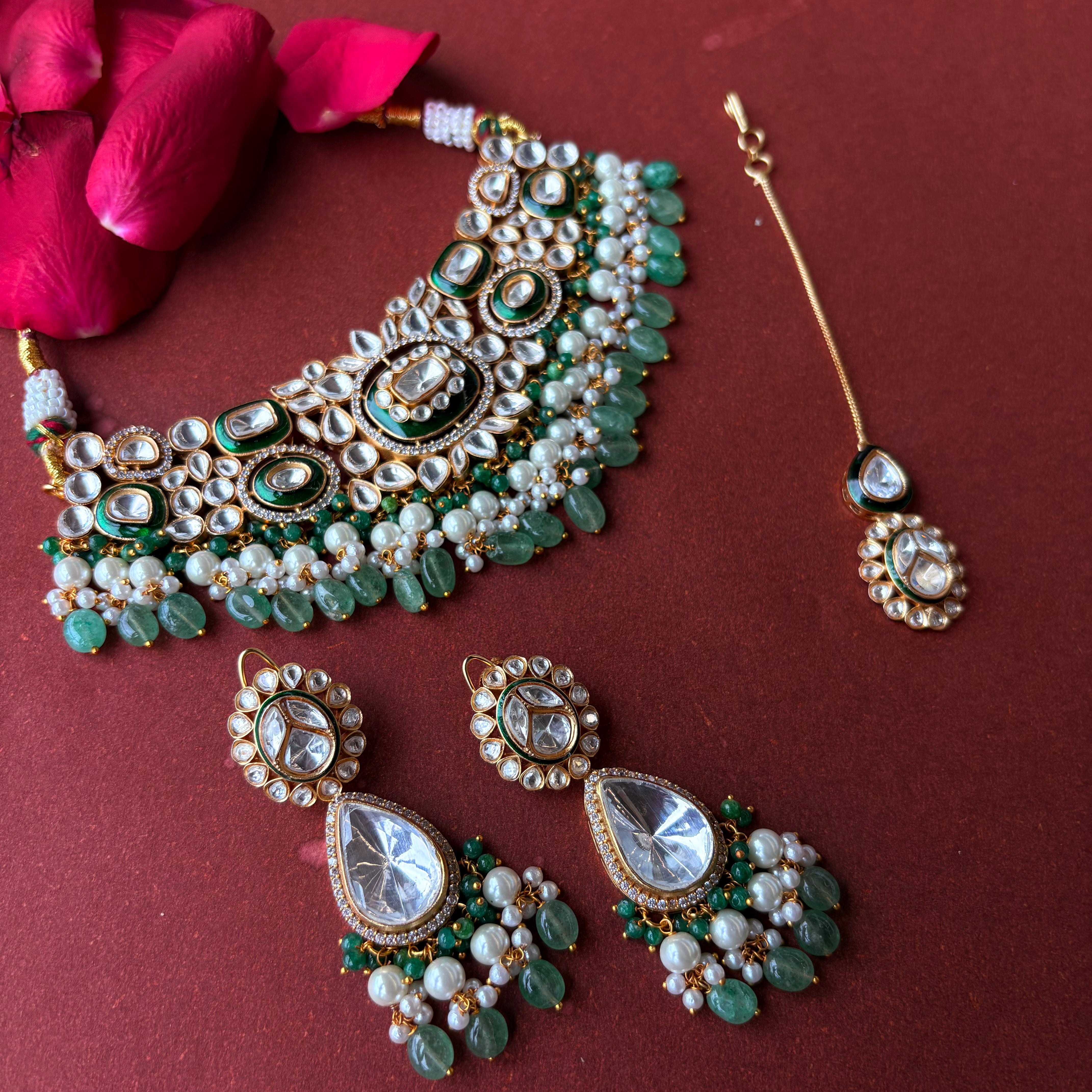 Nayaab Samaira Neckpiece