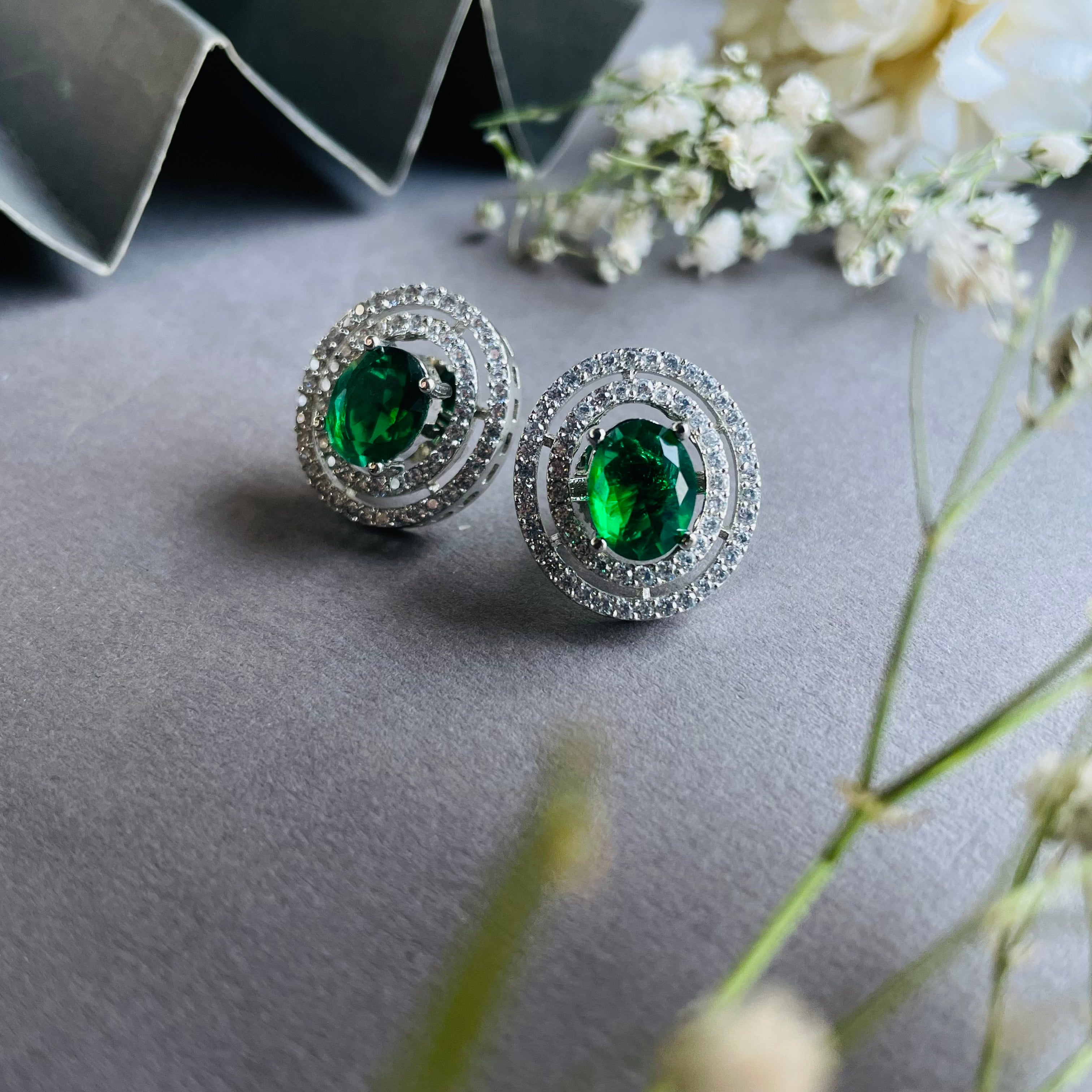 Ad Elaine studs colour changeable