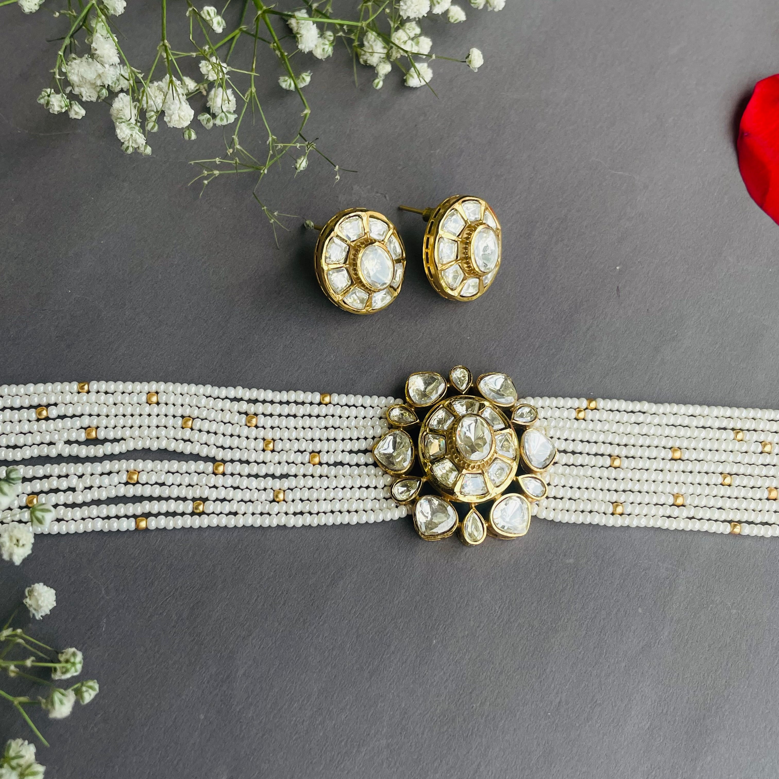 Nayaab Eisha choker
