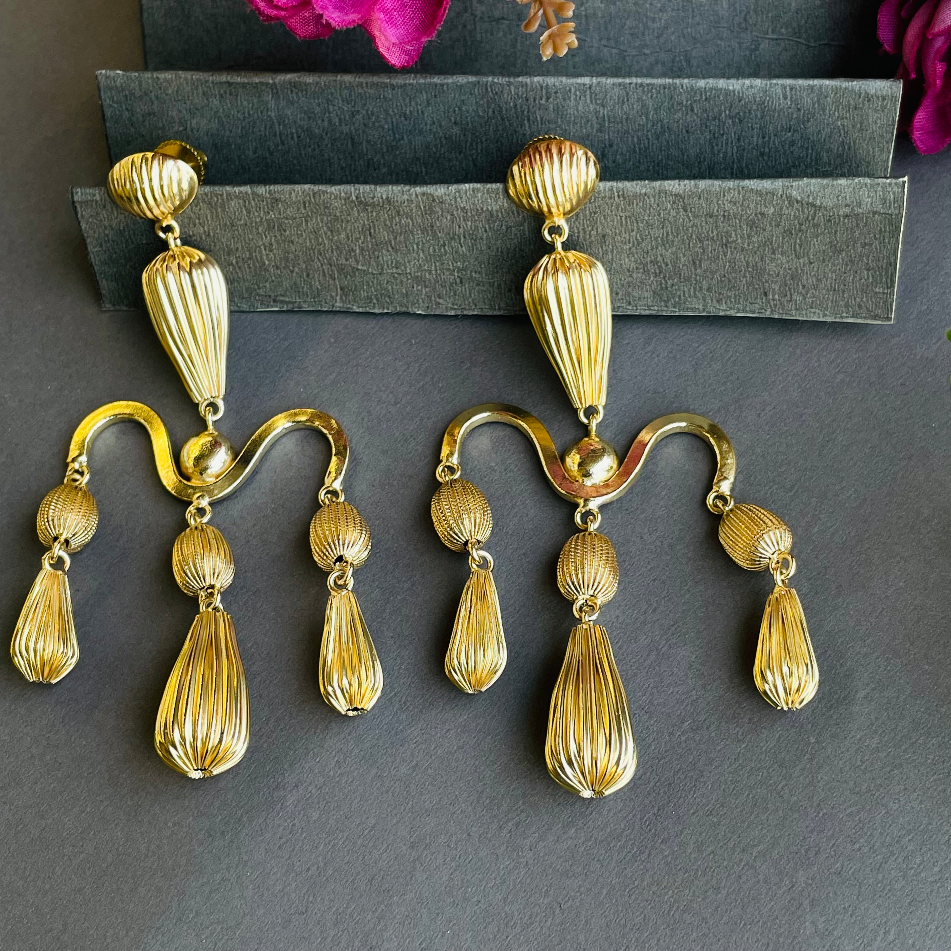 Layla aria earrings