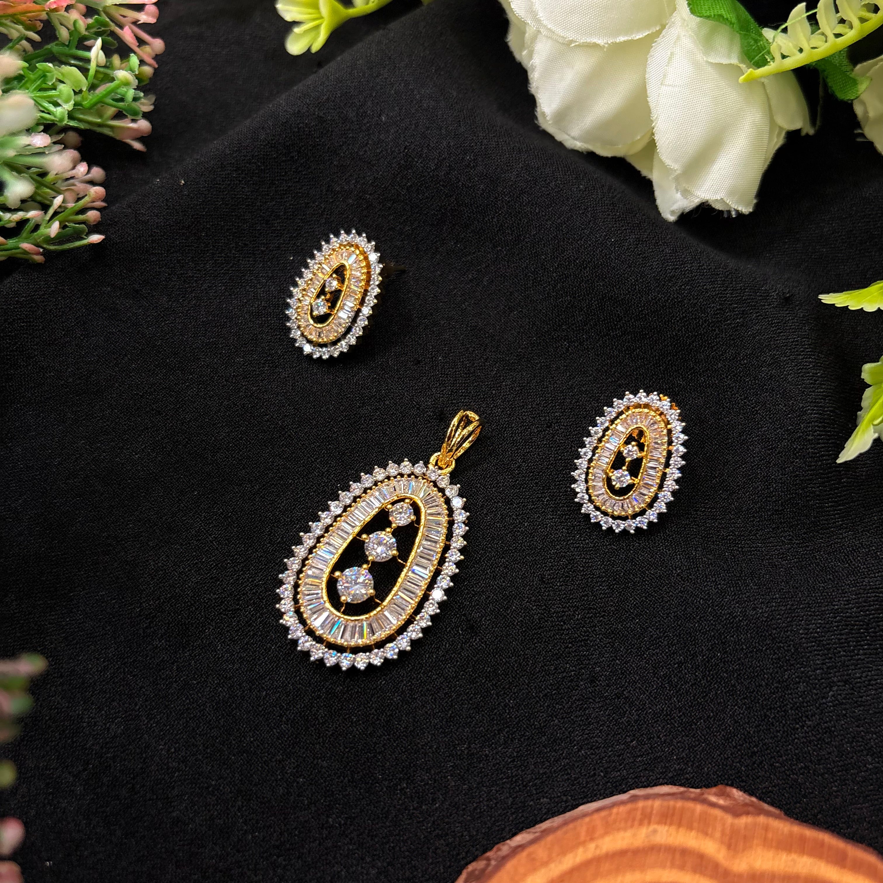 Elora Pendant Set