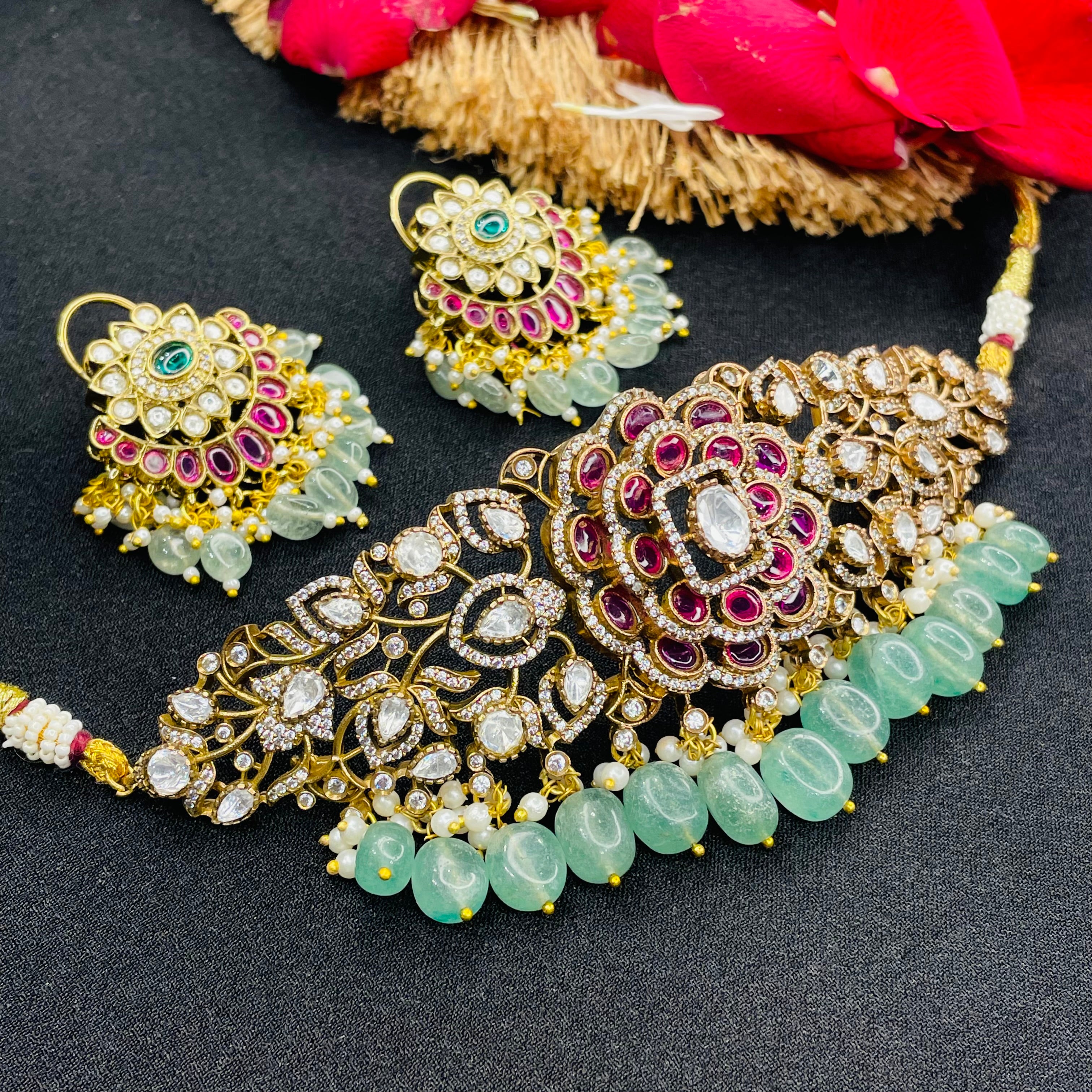 Nayaab Anvika Choker