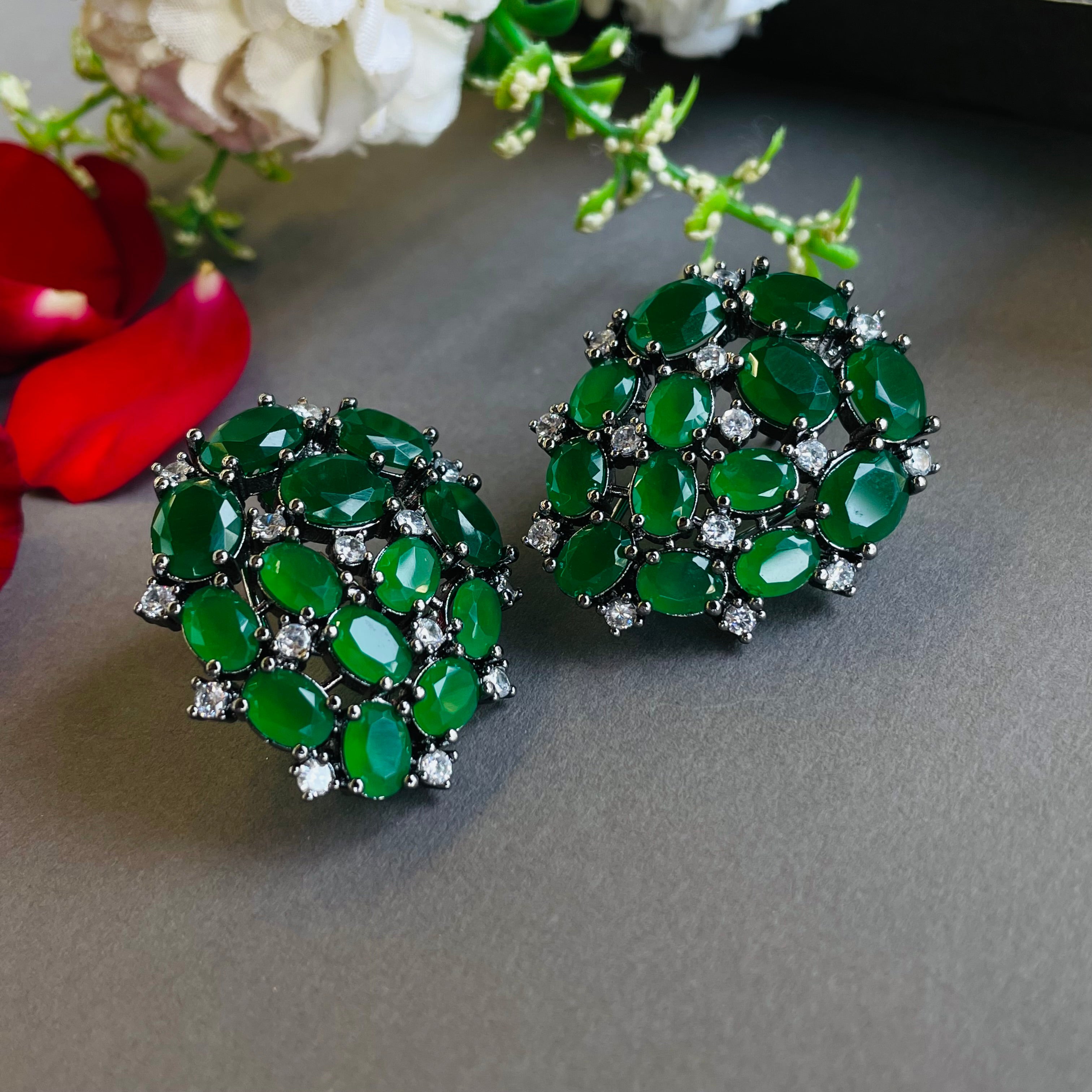 Ad Daphne earrings