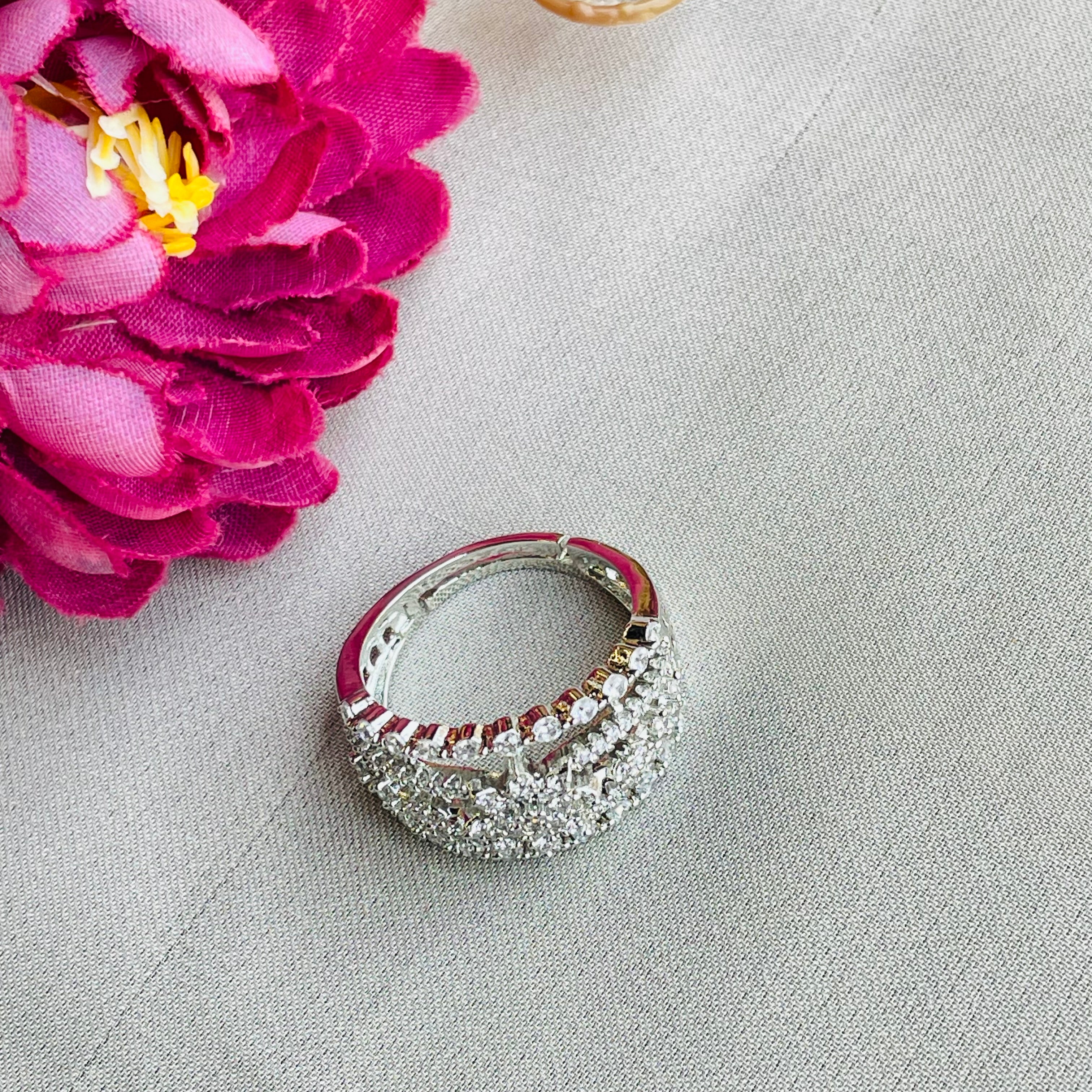 Ad Juliet  ring adjustable