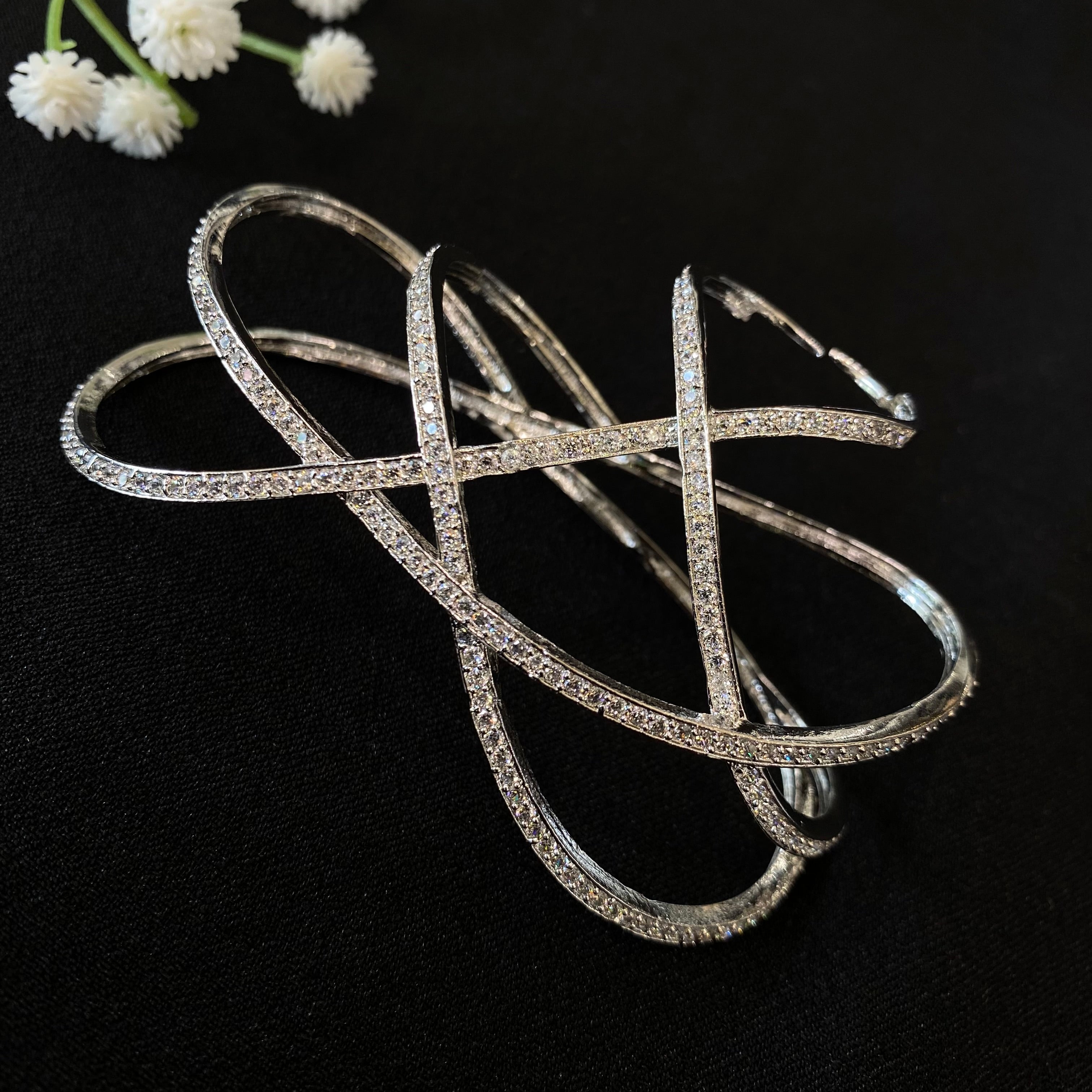 Adaa Handcuff