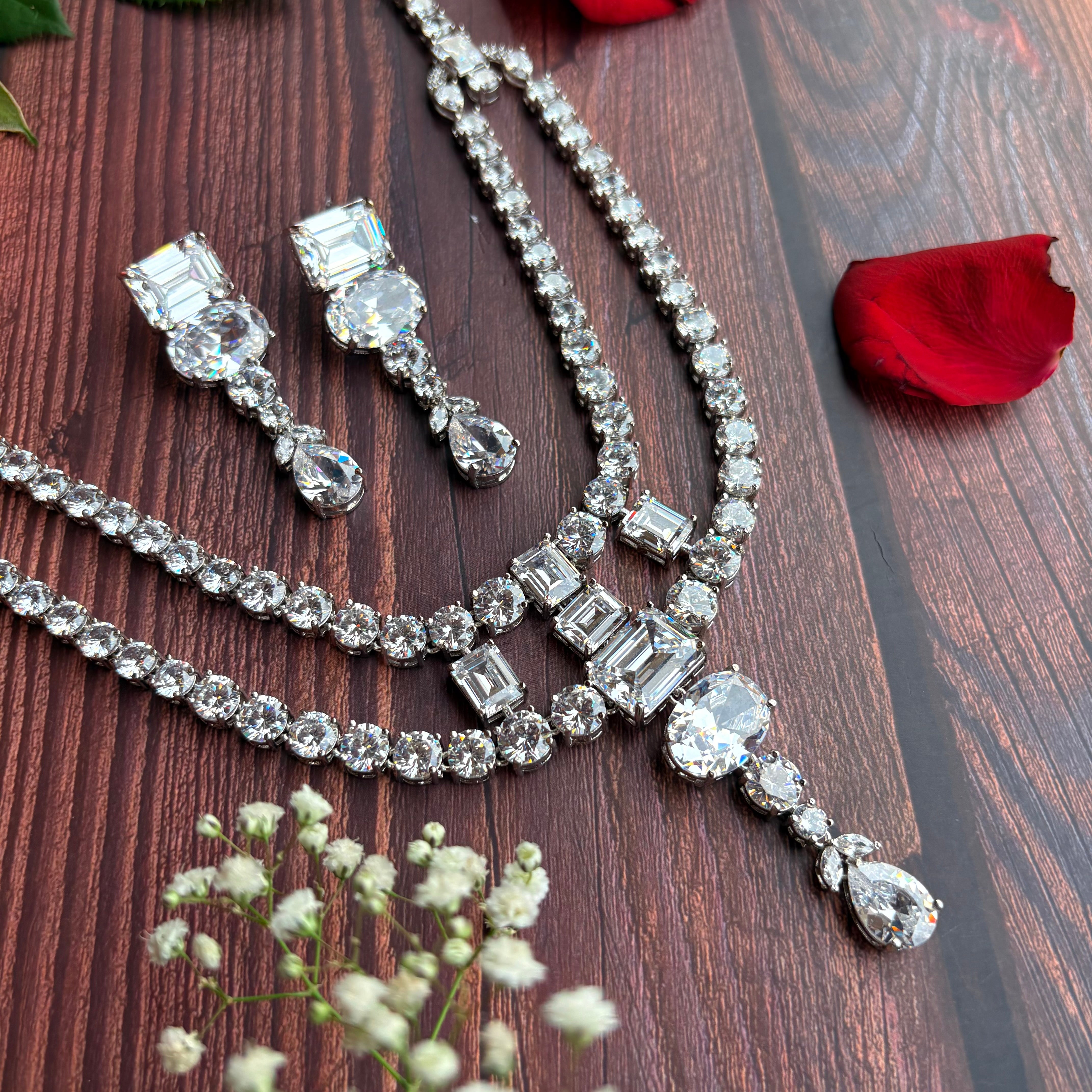 Ad Clara Neckpiece