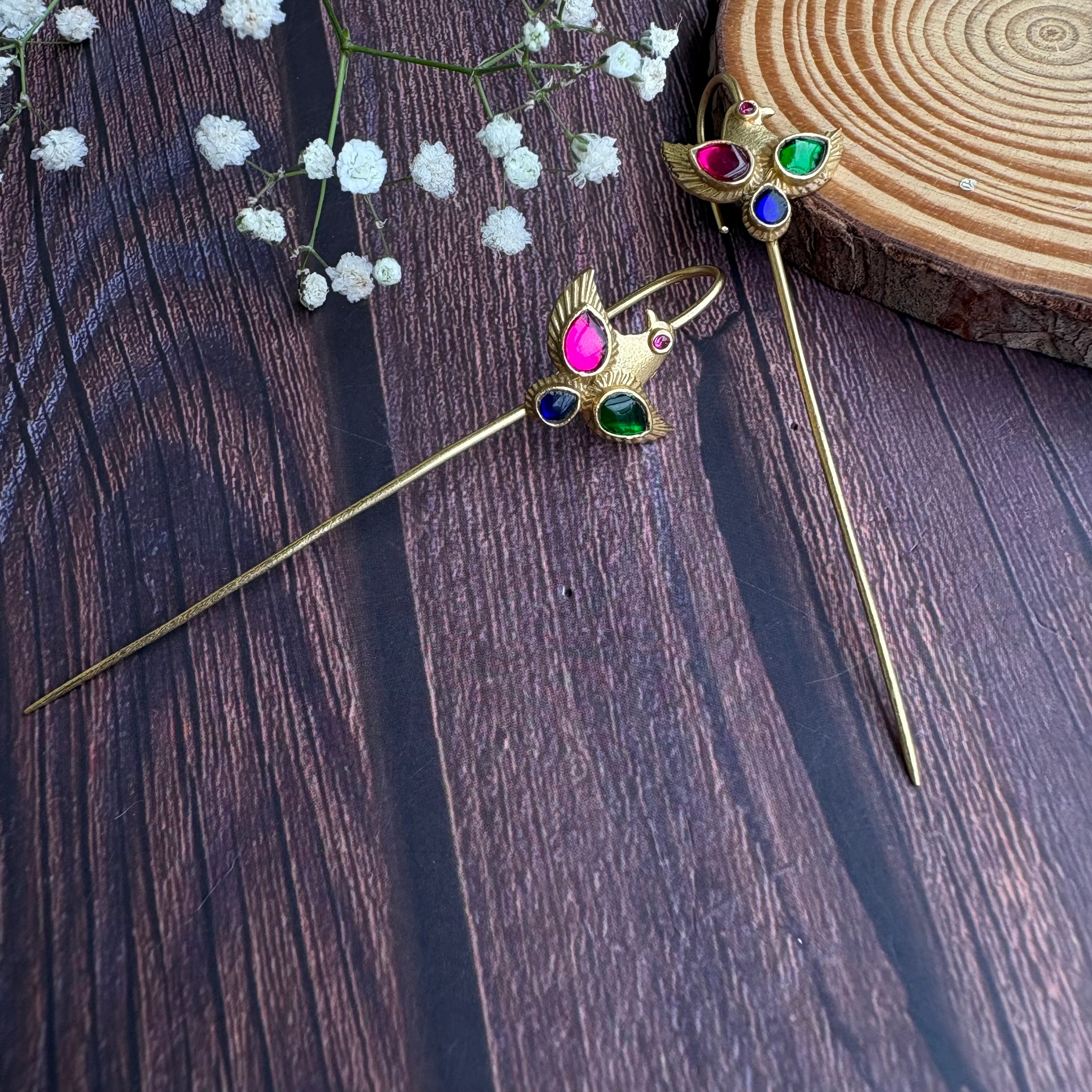 Nayaab Avneera Earcuff