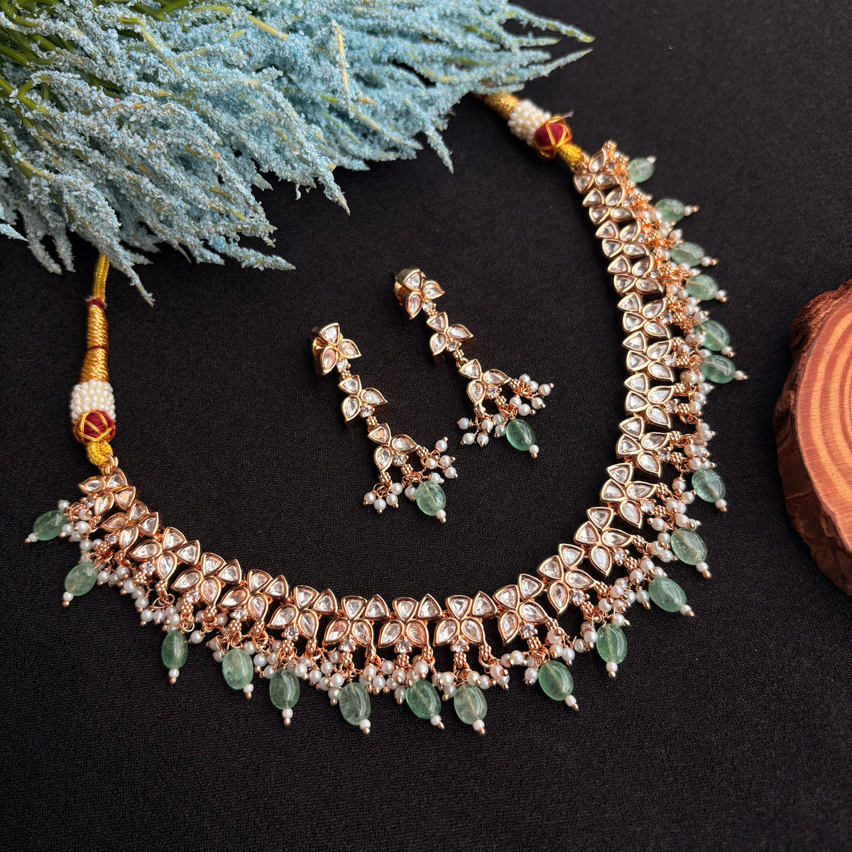 Aarohi Neckpiece