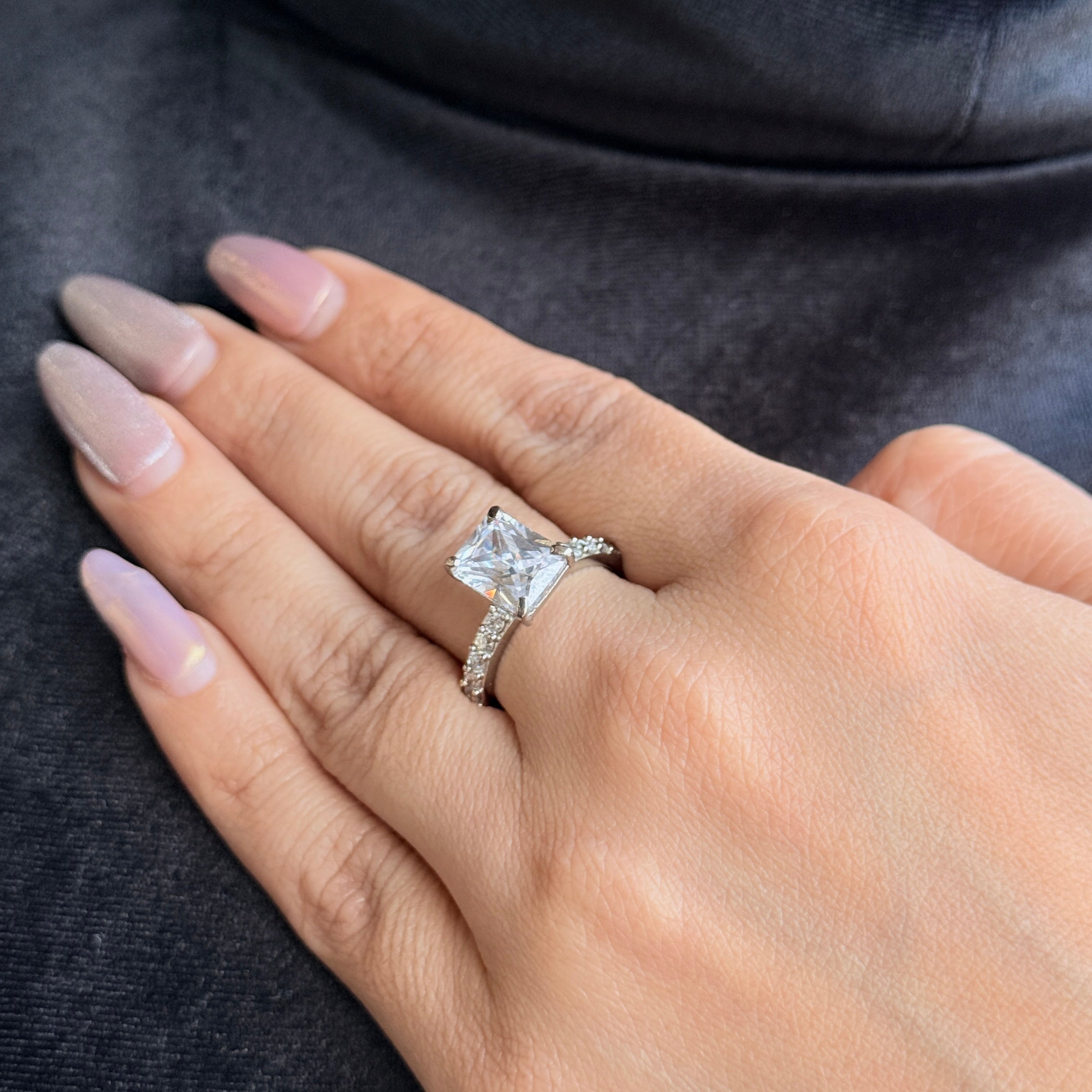 Vs sterling silver cocktail ring 113 4g