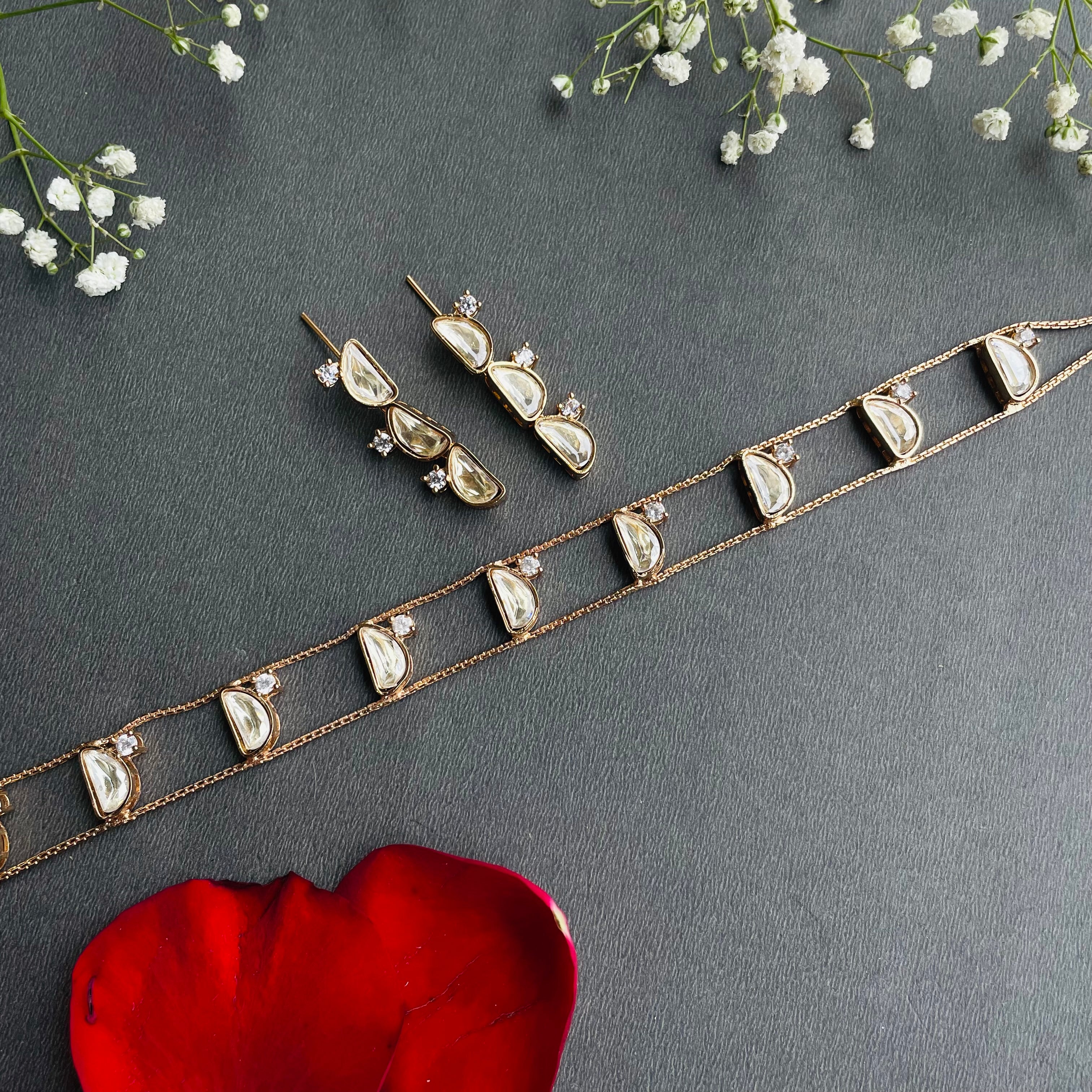 Nayaab Shruti choker